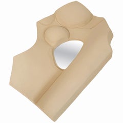 Skulpturaler Spiegel „Ivory Clay“ von Olivia Cognet