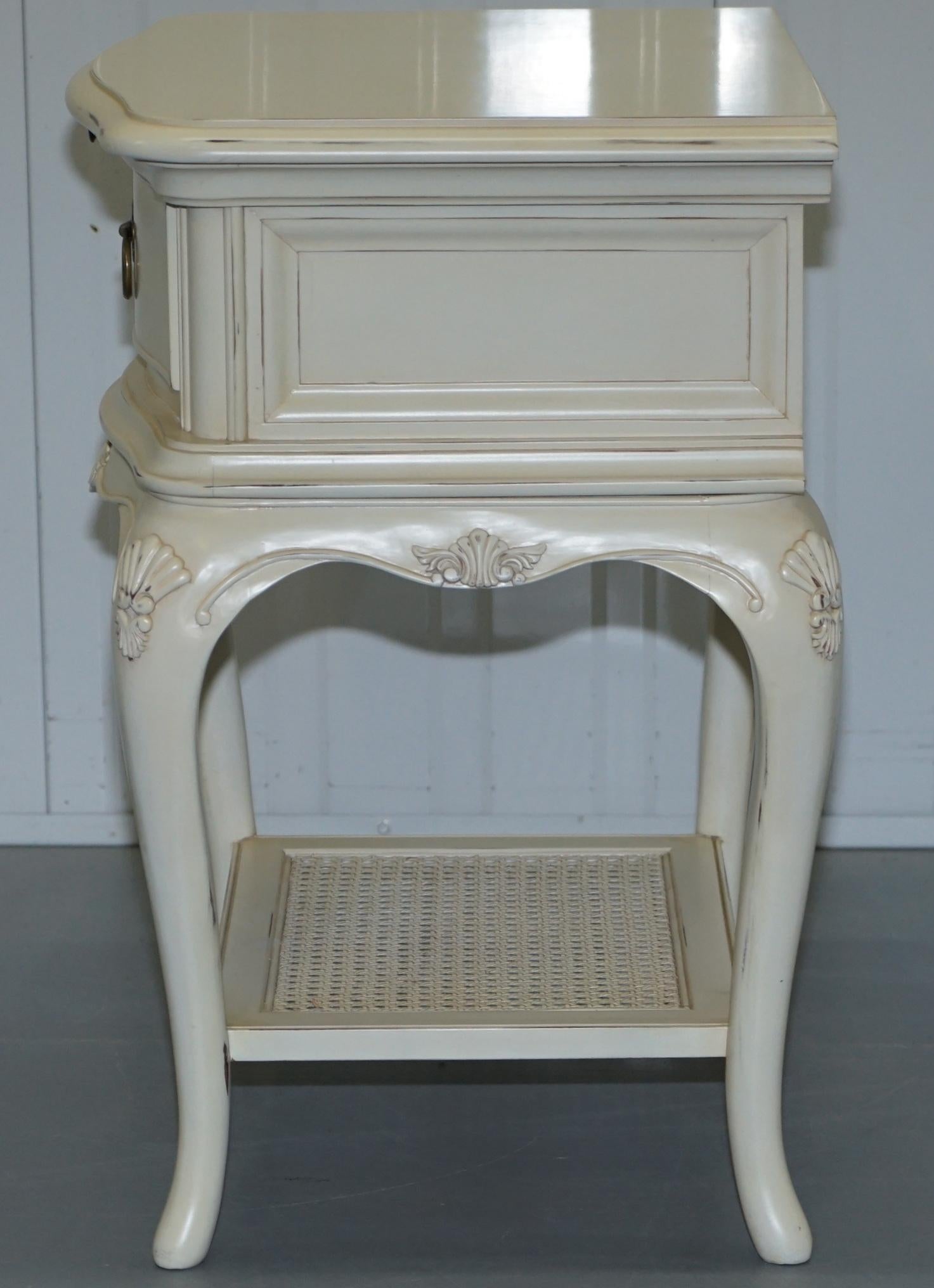 Ivory Collection Willis & Gambier Bedside Table Butlers Shelf Part of a Suite 4