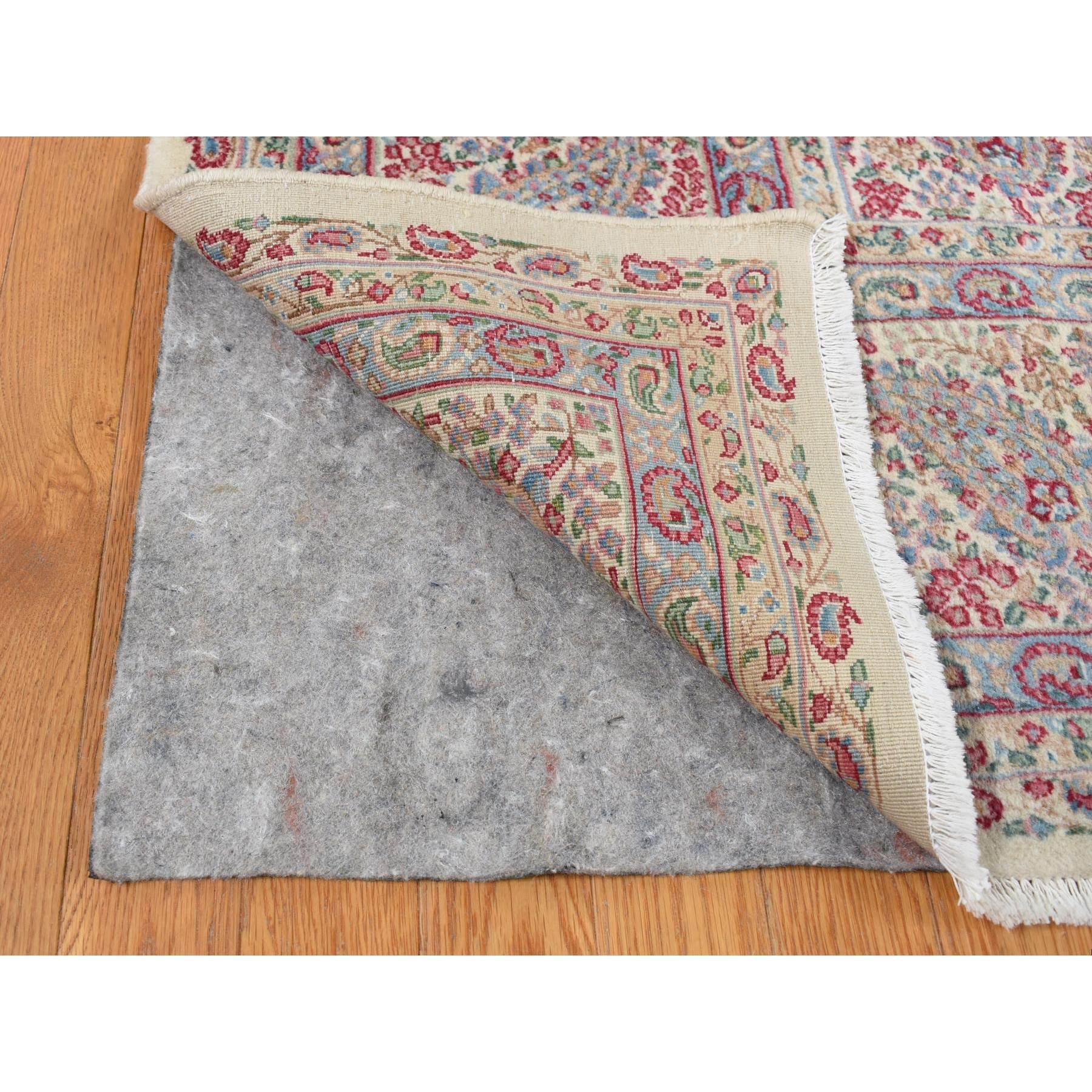 Elfenbeinfarbener Vintage Persian Kerman 250 KPSI Sauberer handgeknüpfter Teppich aus reiner Wolle (Handgeknüpft) im Angebot