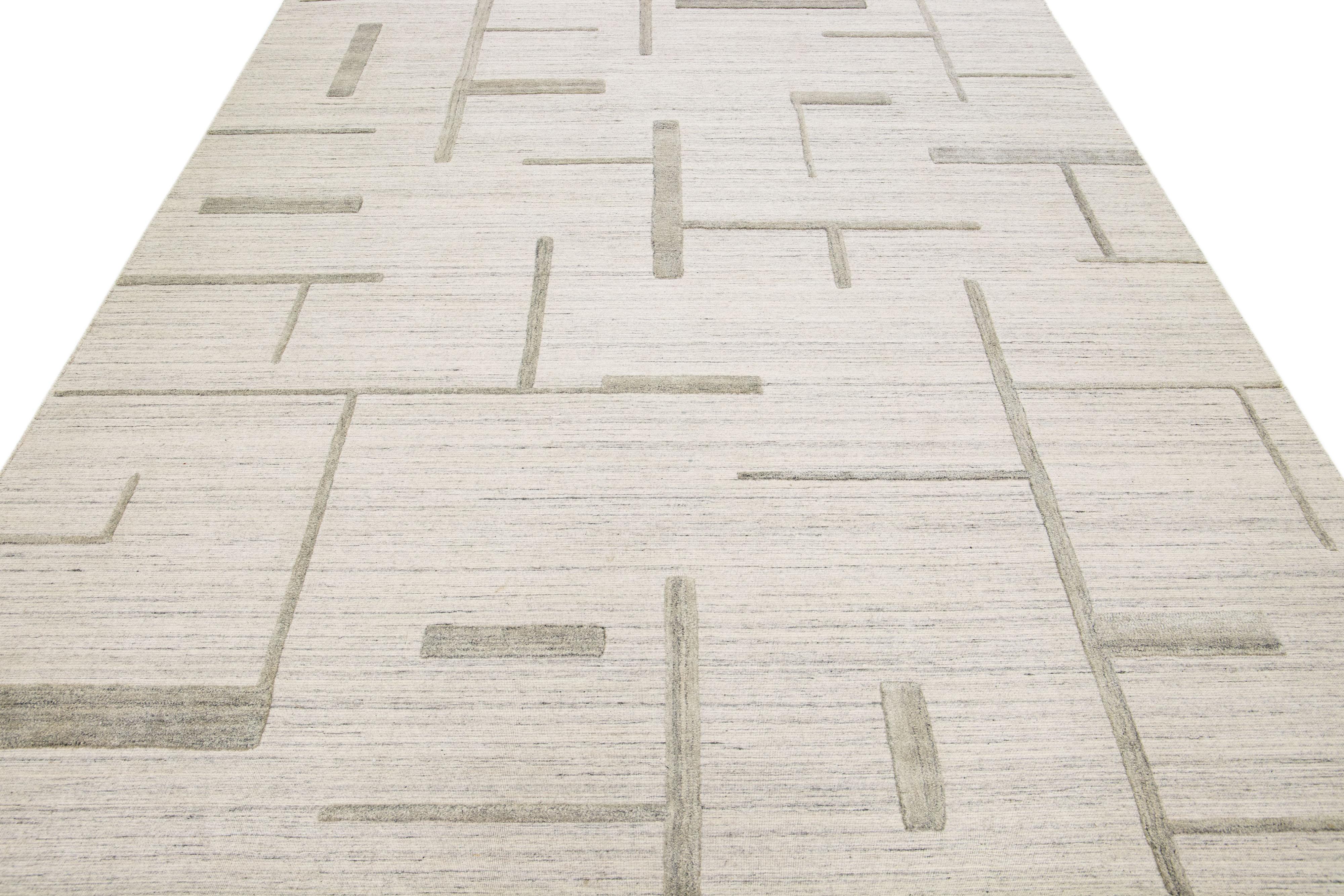 Modern Ivory Contemporary Texture Handmade Wool & Viscose Rug For Sale