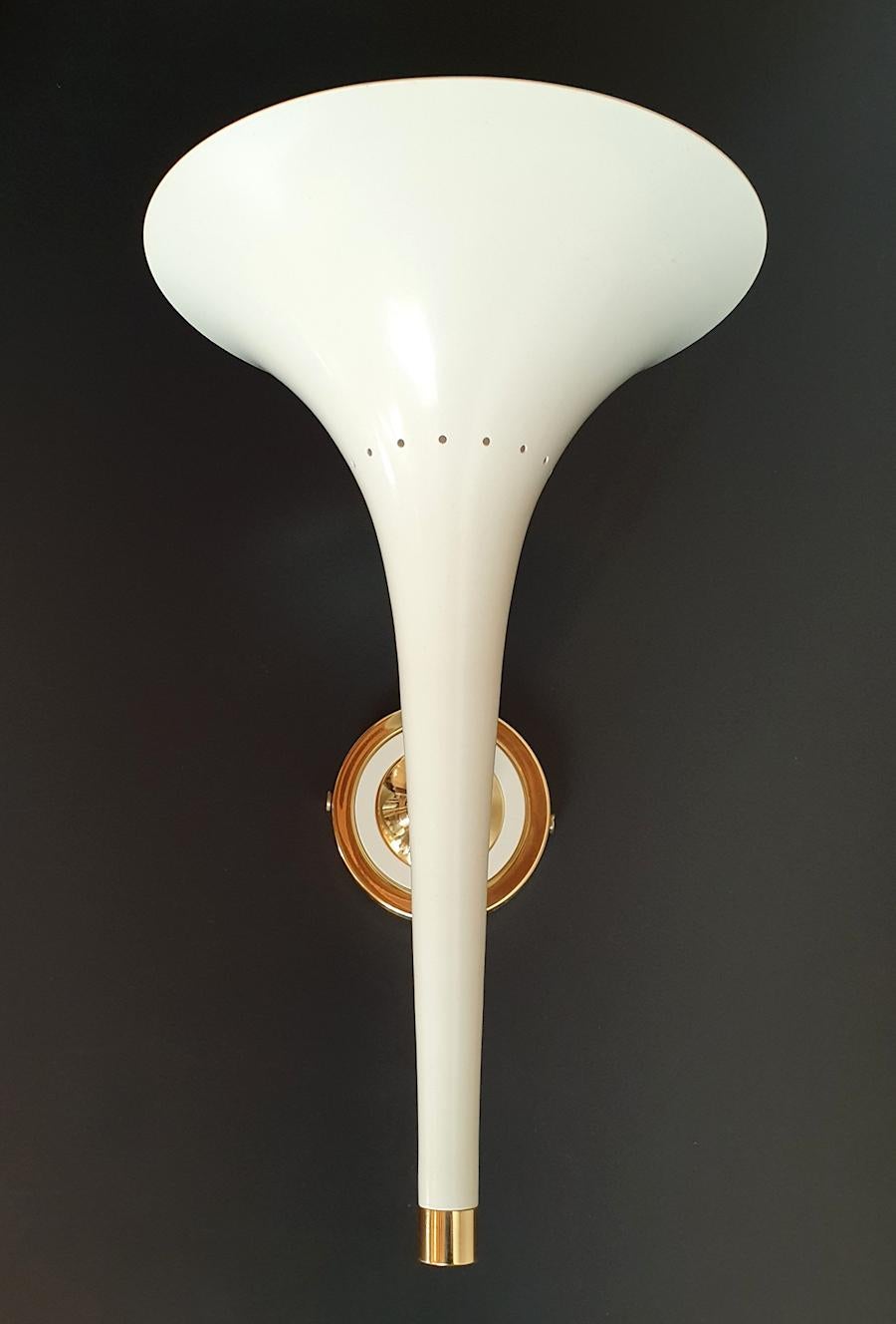 Pair of Ivory Enamel and Brass Mid-Century Modern Sconces, Stilnovo Style, 1990 In Excellent Condition In Dallas, TX