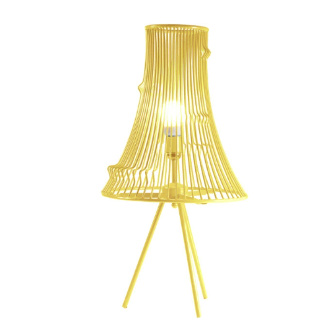 Ivory Extrude Table Lamp by Dooq For Sale 3