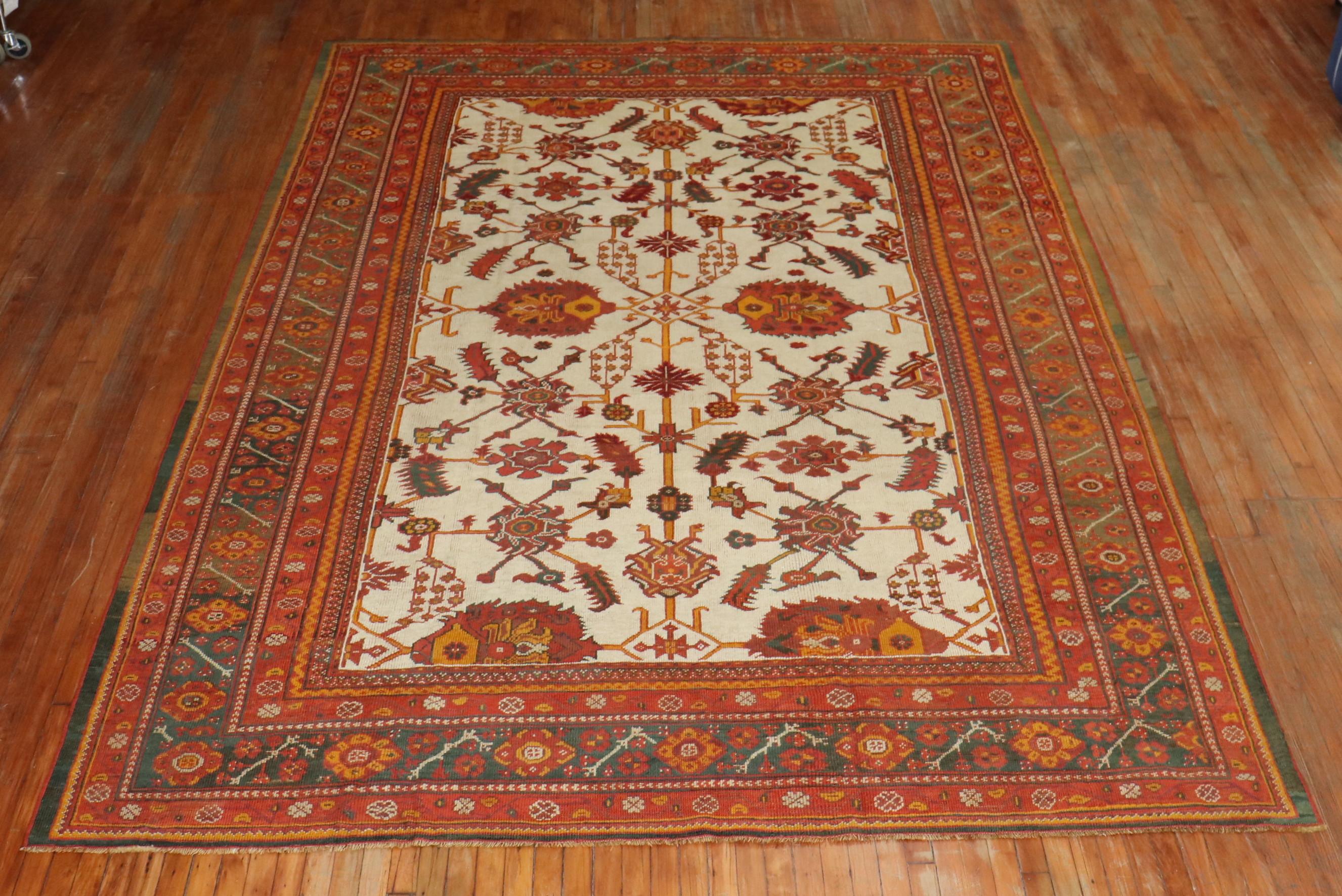 Ivory Field Antique Turkish Oushak Carpet, Late 19th Century For Sale 8