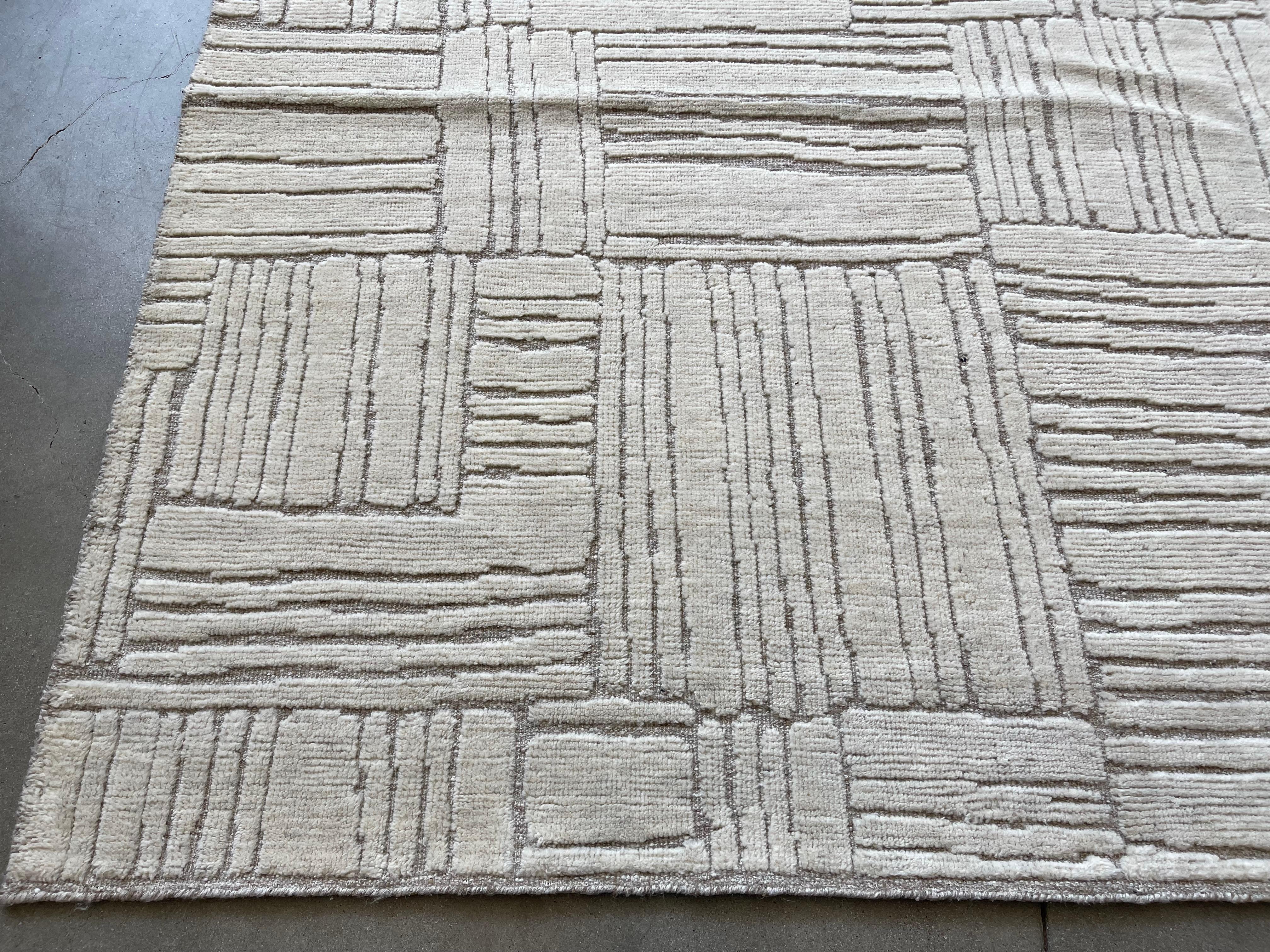 Tappeto Geometrico Cut and Loop Avorio in vendita 1