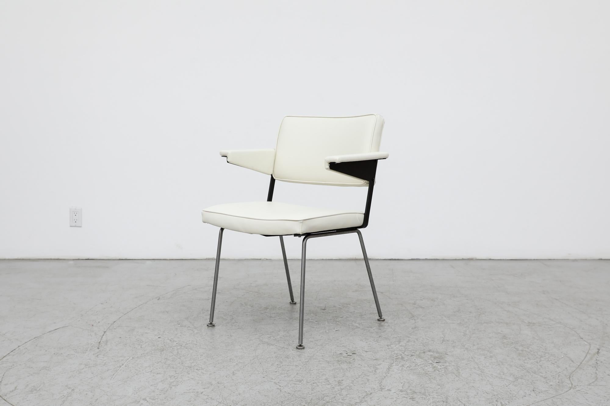 Mid-Century Modern Ivory Gispen No.11 Armchair By A.R. Cordemeyer