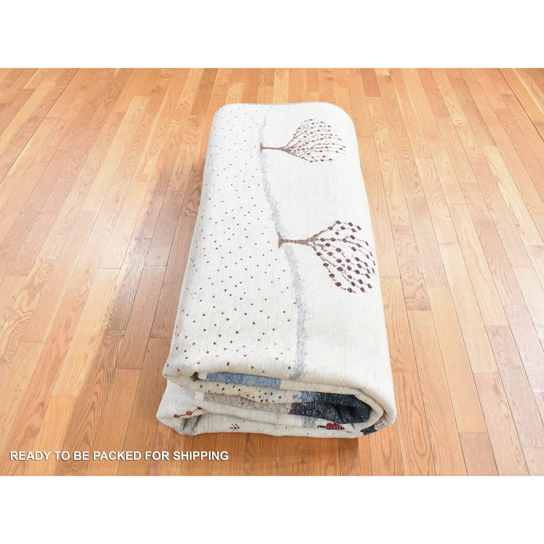 Ivory Hand Knotted Modern Design Soft and Plush Wool Oriental Rug 9'0