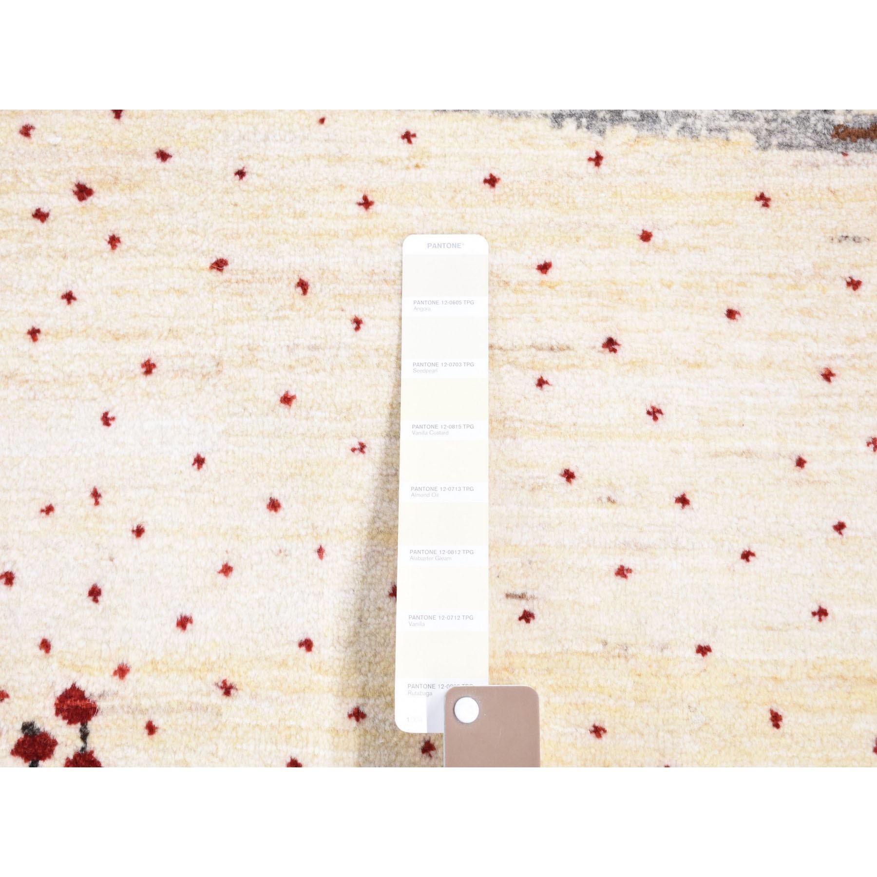Ivory Hand Knotted Modern Design Soft and Plush Wool Oriental Rug 9'0
