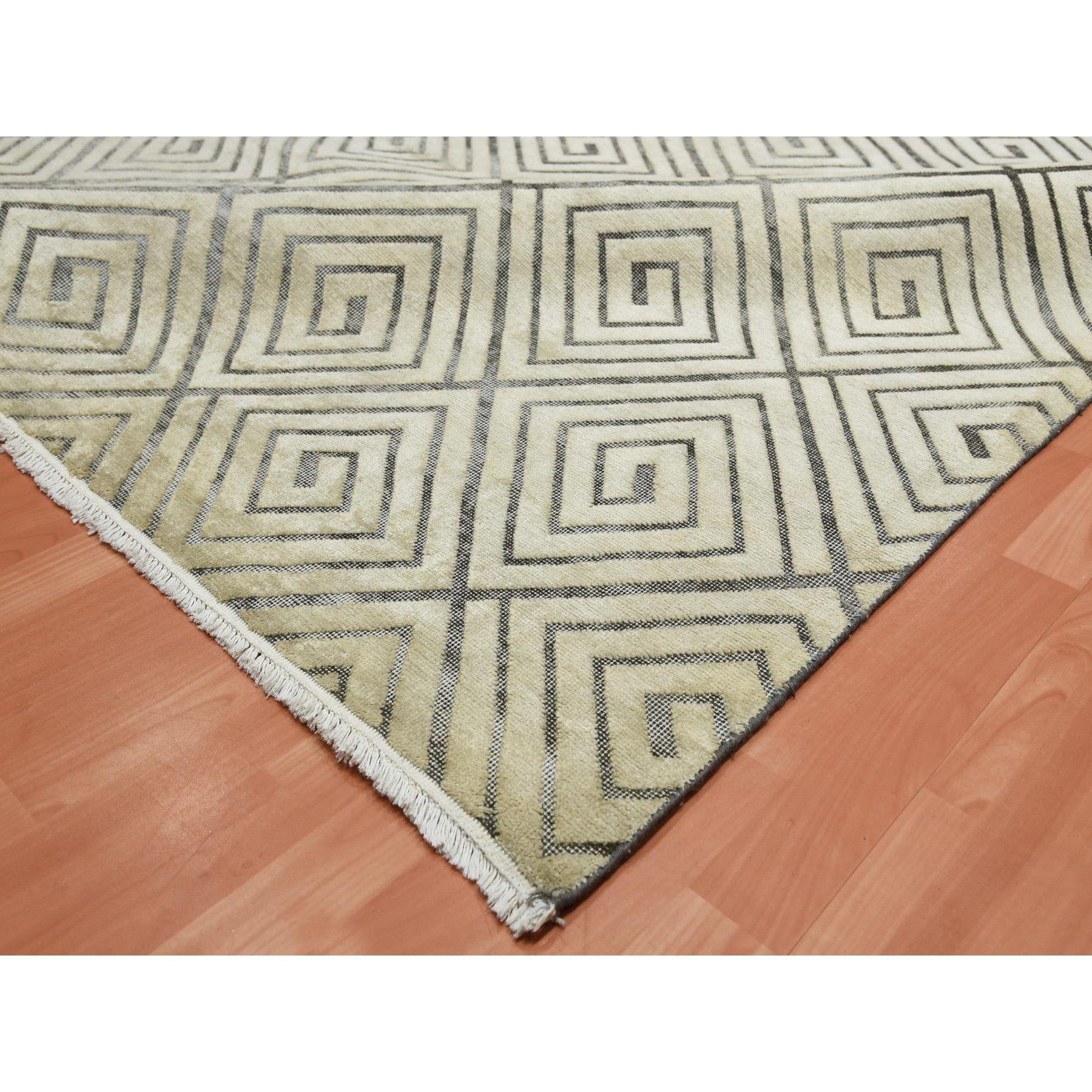 Ivory Hand Knotted Modern Roman Key Design Silk with Wool Rug 9'10