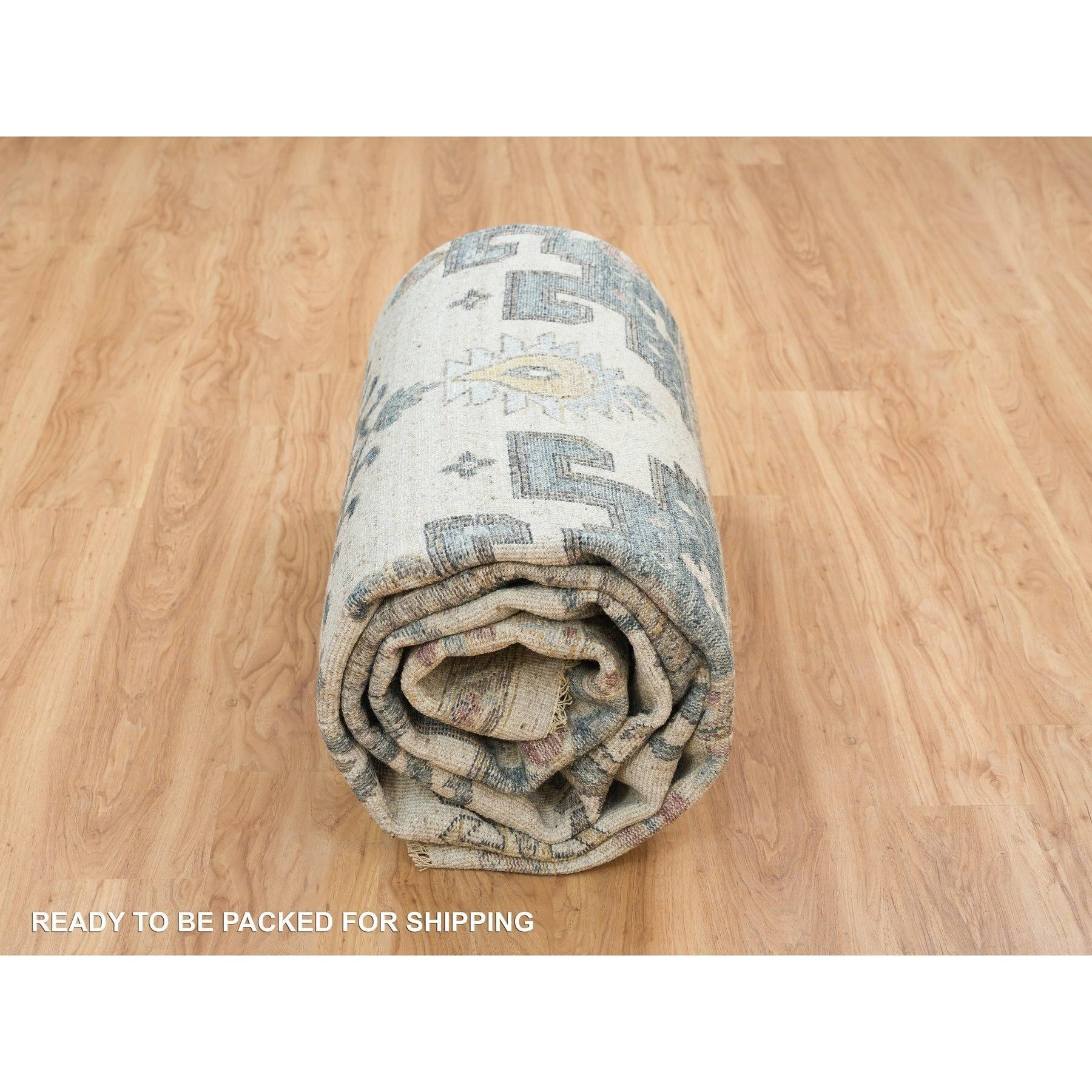 Elfenbeinfarbener handgeknüpfter, neu interpretierter, Viss Design 100% Wolle Orientalischer Teppich 10'0