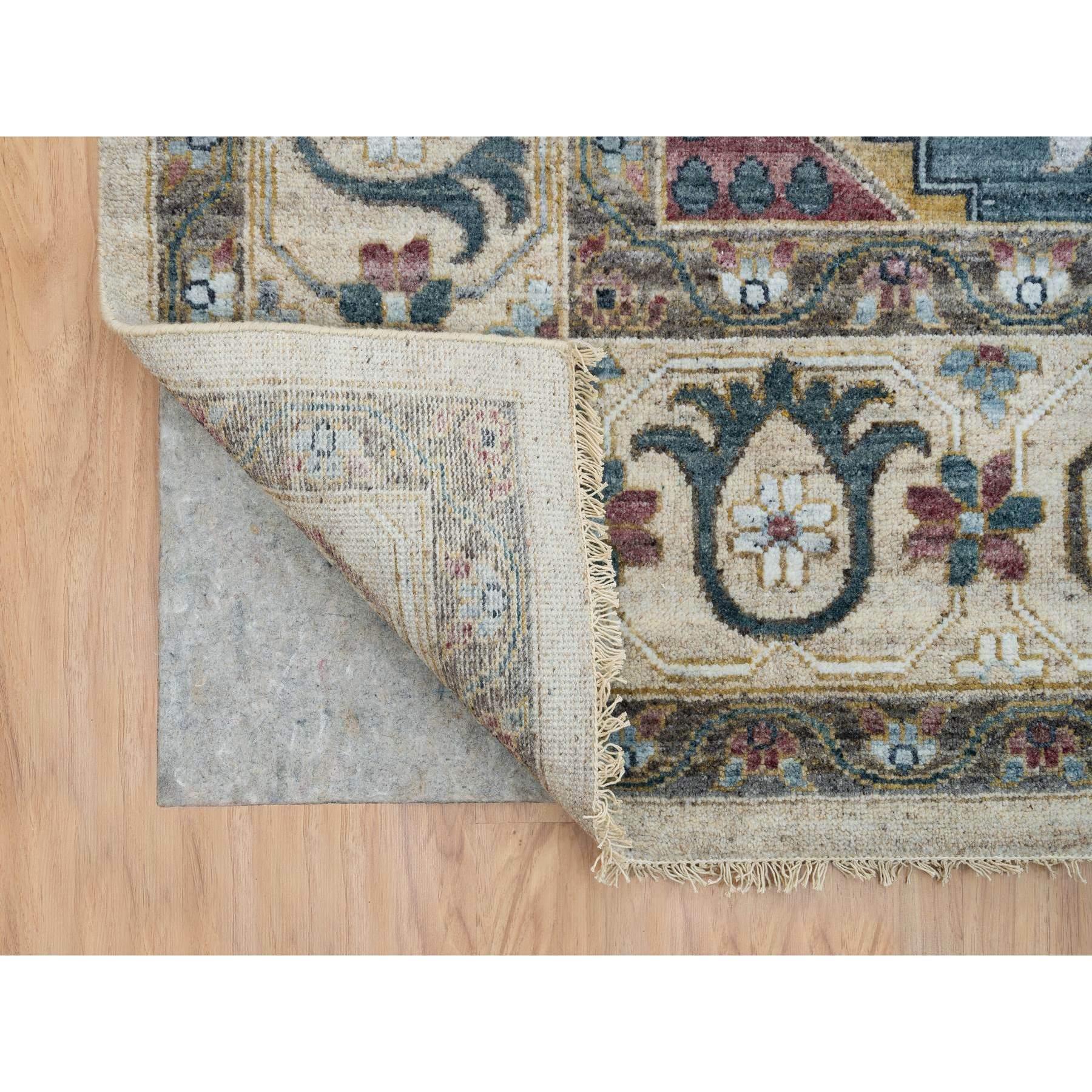 Elfenbeinfarbener handgeknüpfter, neu interpretierter, Viss Design 100% Wolle Orientalischer Teppich 10'0