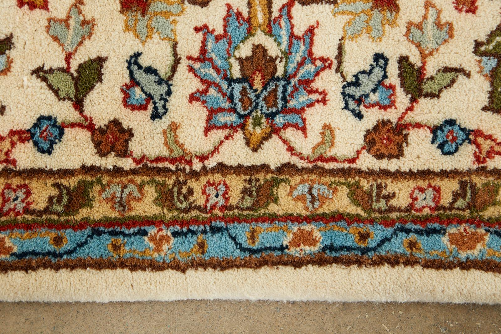 Elfenbeinfarbener Indo-Persischer Kashan Design-Teppich im Angebot 7