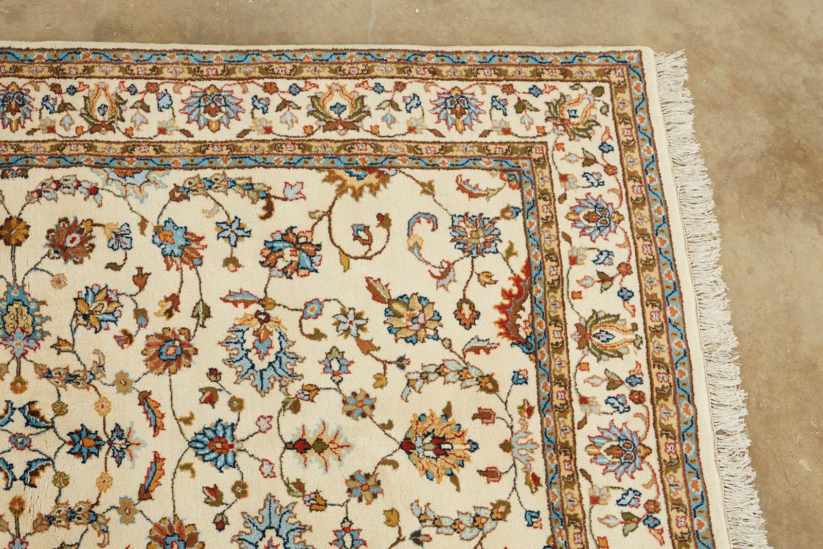 Wool Ivory Indo Persian Kashan Design Rug For Sale