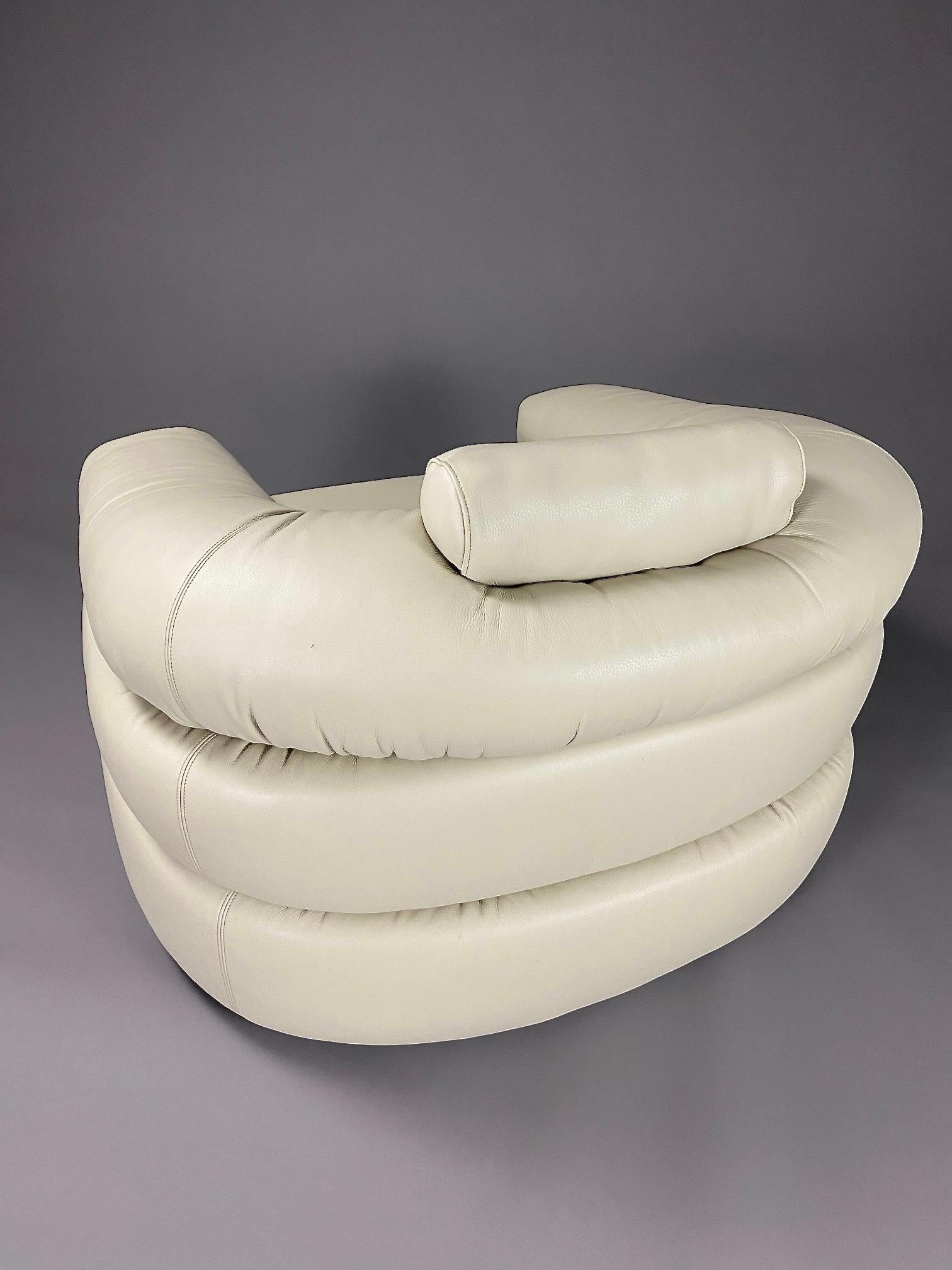 Elfenbeinfarbener Straccio Loungesessel aus Leder von Zanotta, Italien, Moderne der Mitte des Jahrhunderts im Angebot 7