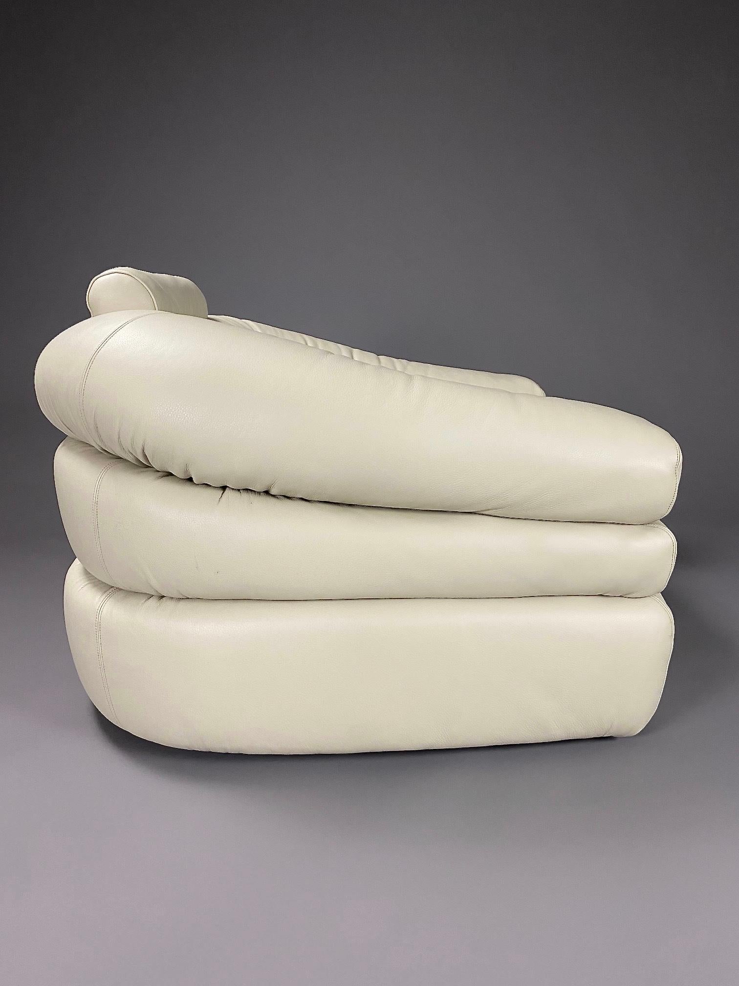 Elfenbeinfarbener Straccio Loungesessel aus Leder von Zanotta, Italien, Moderne der Mitte des Jahrhunderts im Angebot 9