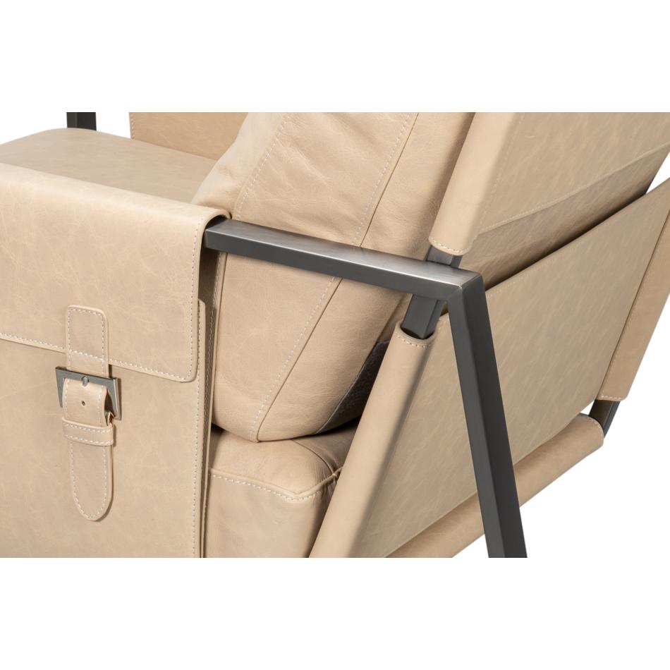 Chaise d'appoint en cuir ivoire en vente 1