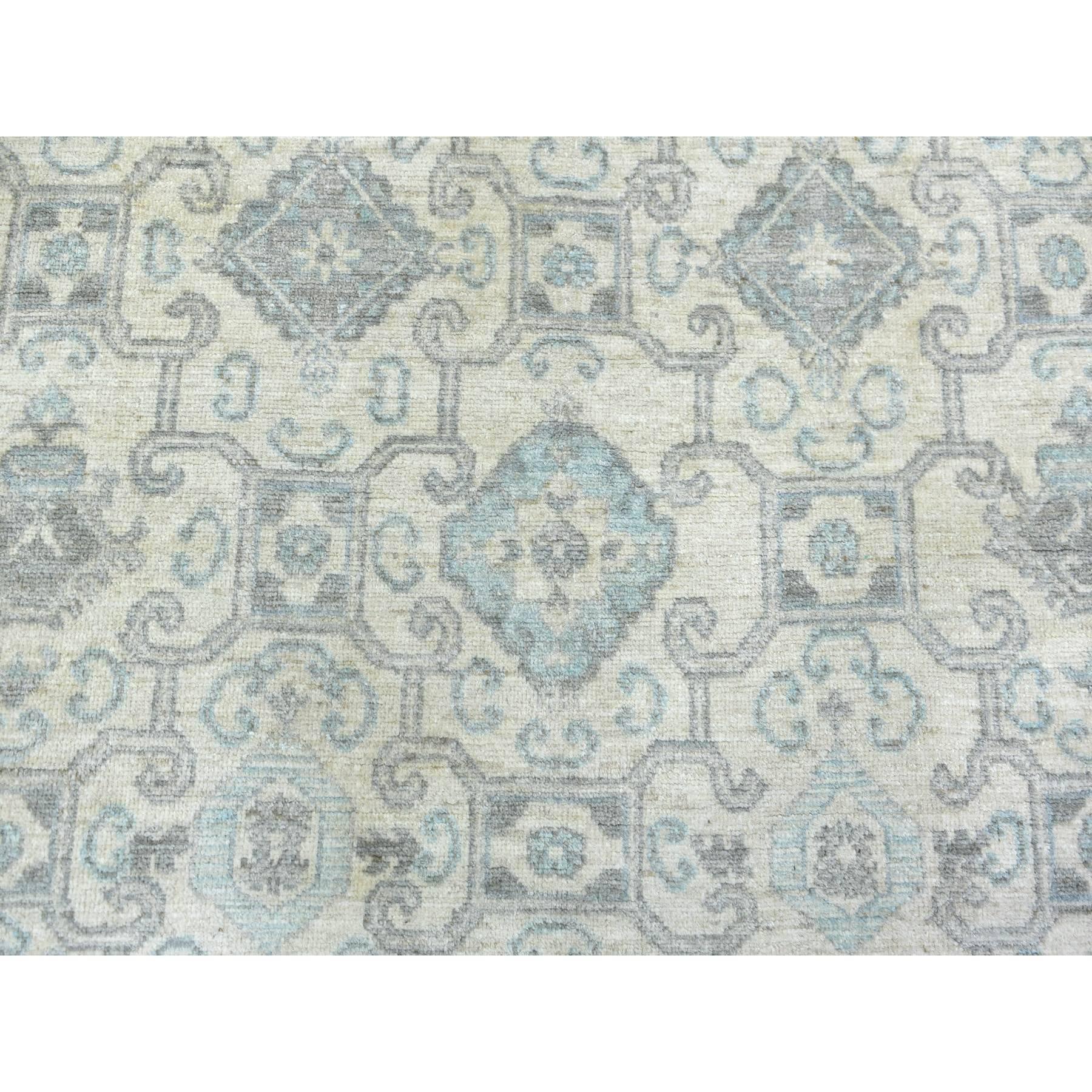Ivory Milk Wash Peshawar Pure Wool Natural Dyes Hand Knotted Rug 8'1