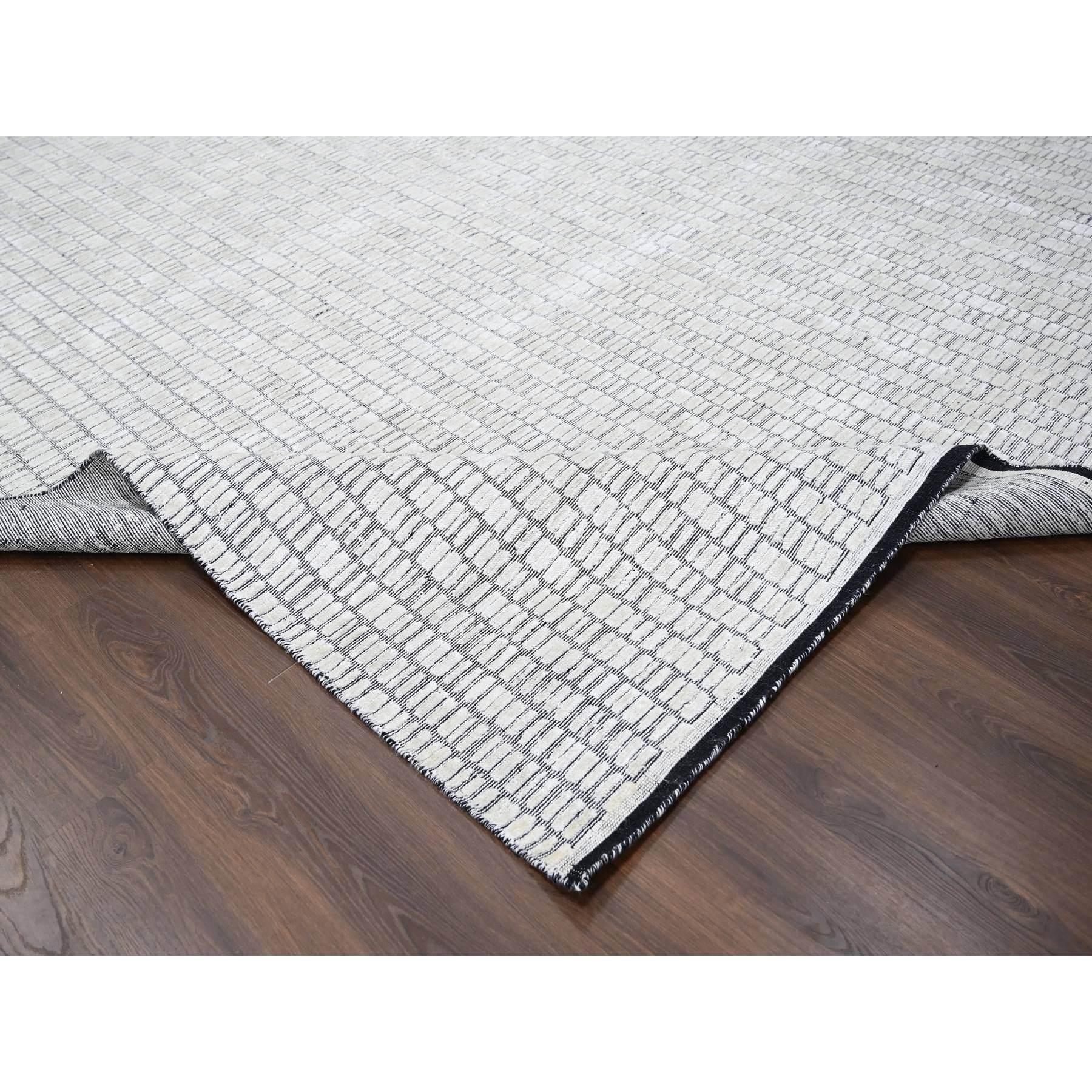 Contemporary Ivory Modern Design Wool & Silk Hand Loomed Oversized Oriental Rug 12'4
