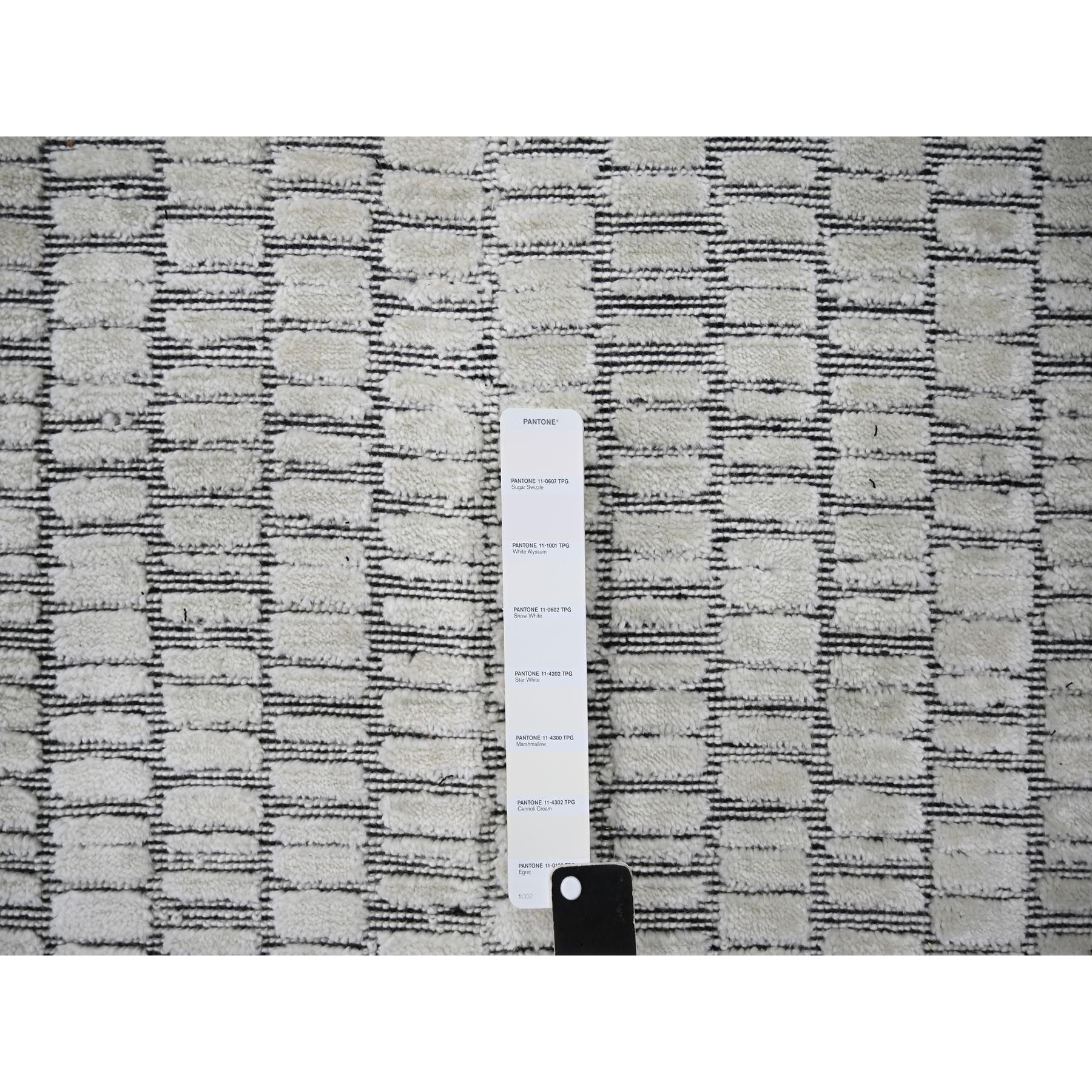 Ivory Modern Design Wool & Silk Hand Loomed Oversized Oriental Rug 12'4