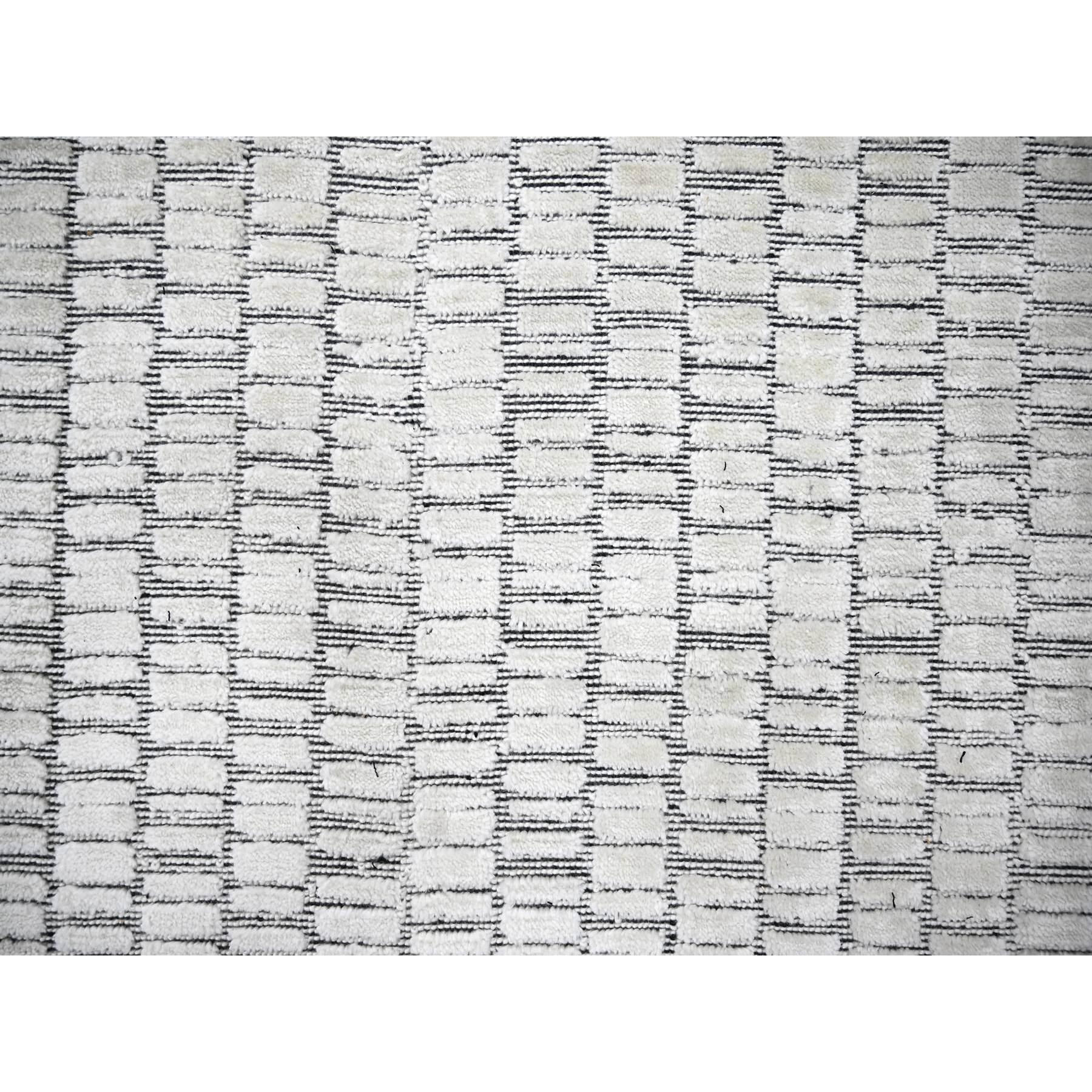 Ivory Modern Design Wool & Silk Hand Loomed Oversized Oriental Rug 12'4