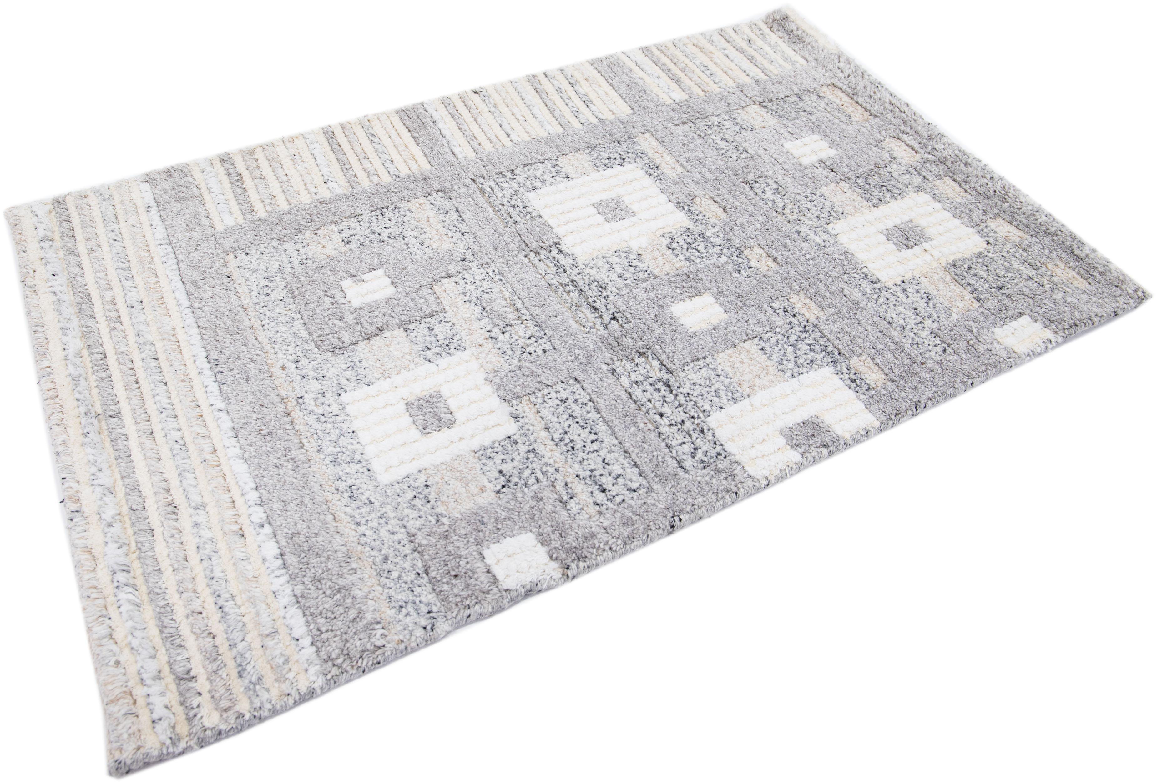 Ivory Modern Handmade Swedish Style Custom Wool Rug In Distressed Condition For Sale In Norwalk, CT