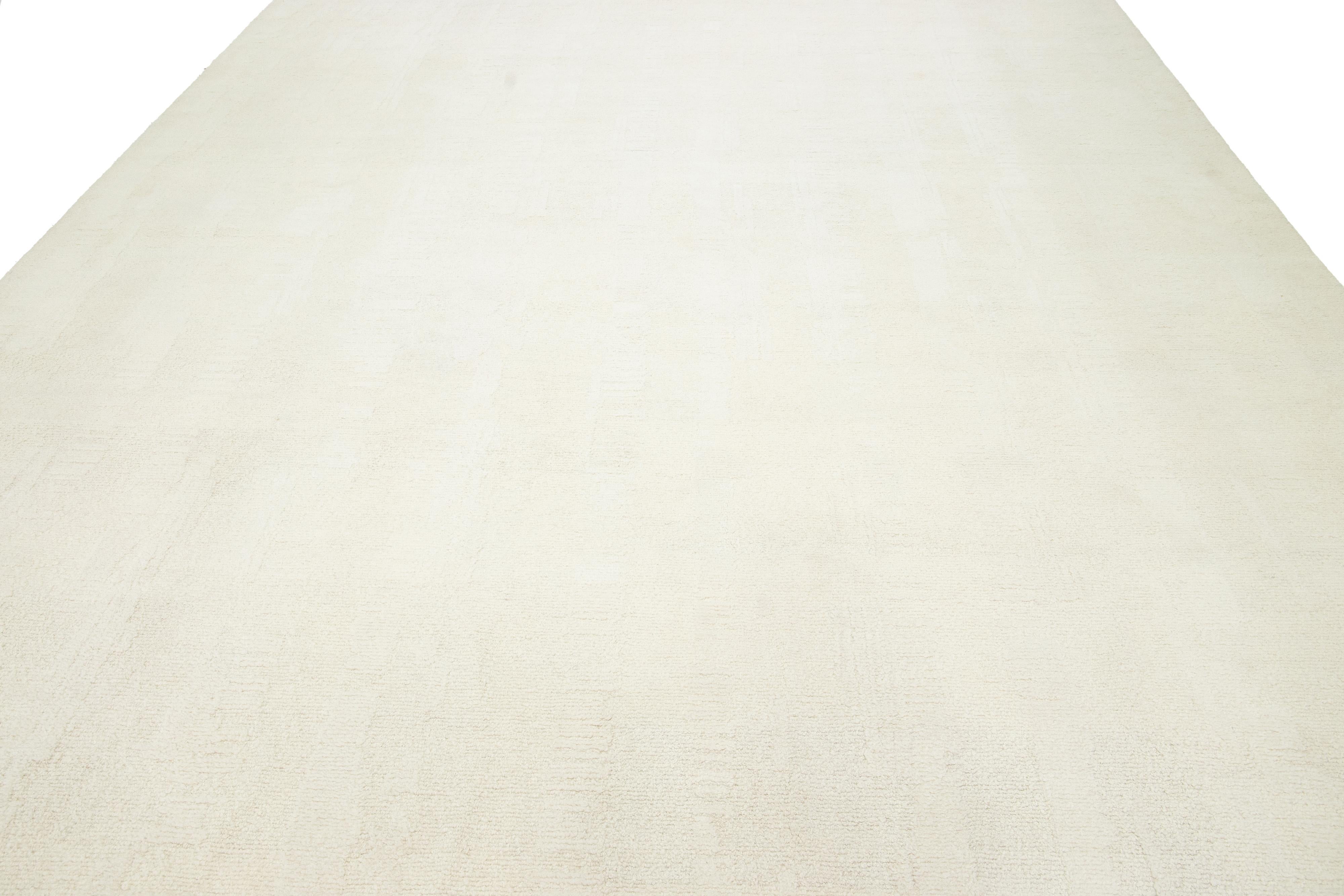 Ivory Modern Organic Moroccan Style Wool Rug For Sale 1