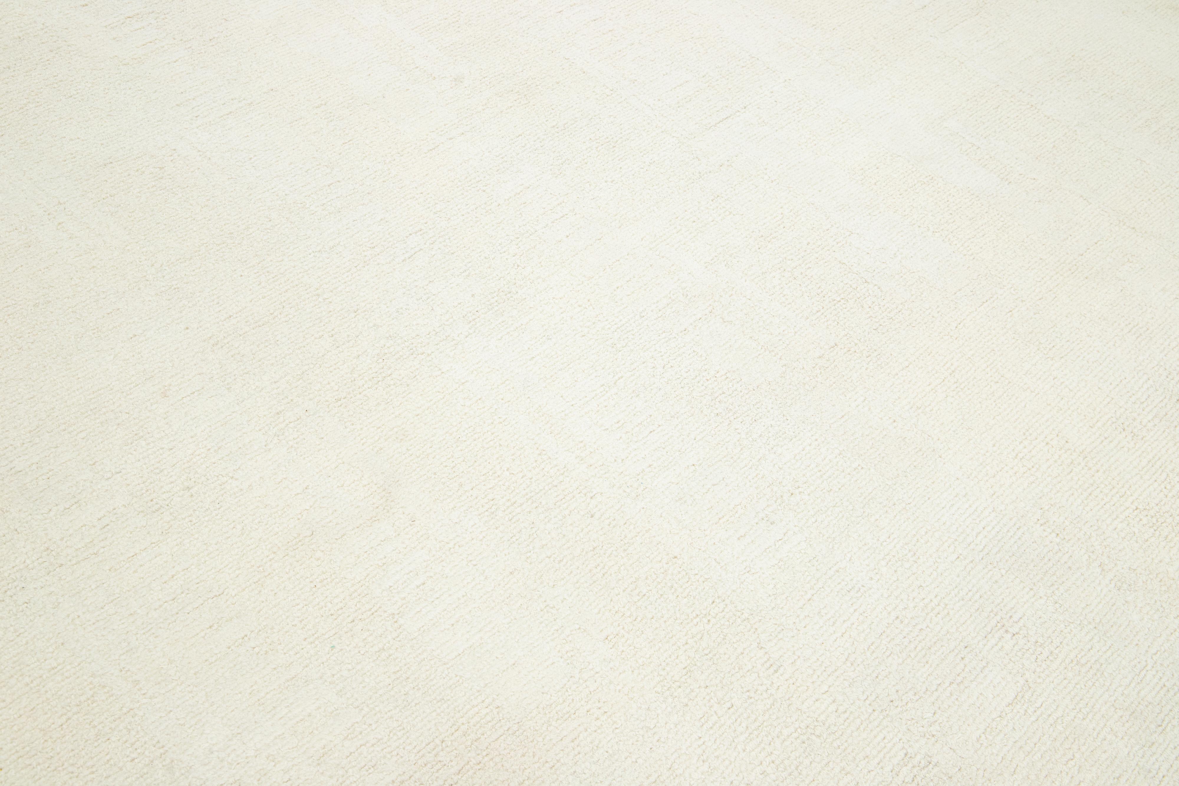 Ivory Modern Organic Moroccan Style Wool Rug For Sale 2