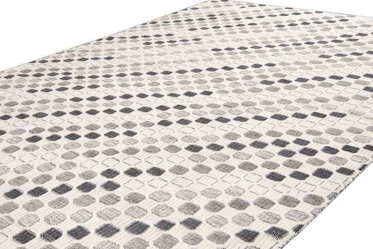 Ivory Modern Textured High Low Wool Rug With Allover Geometric Design ...