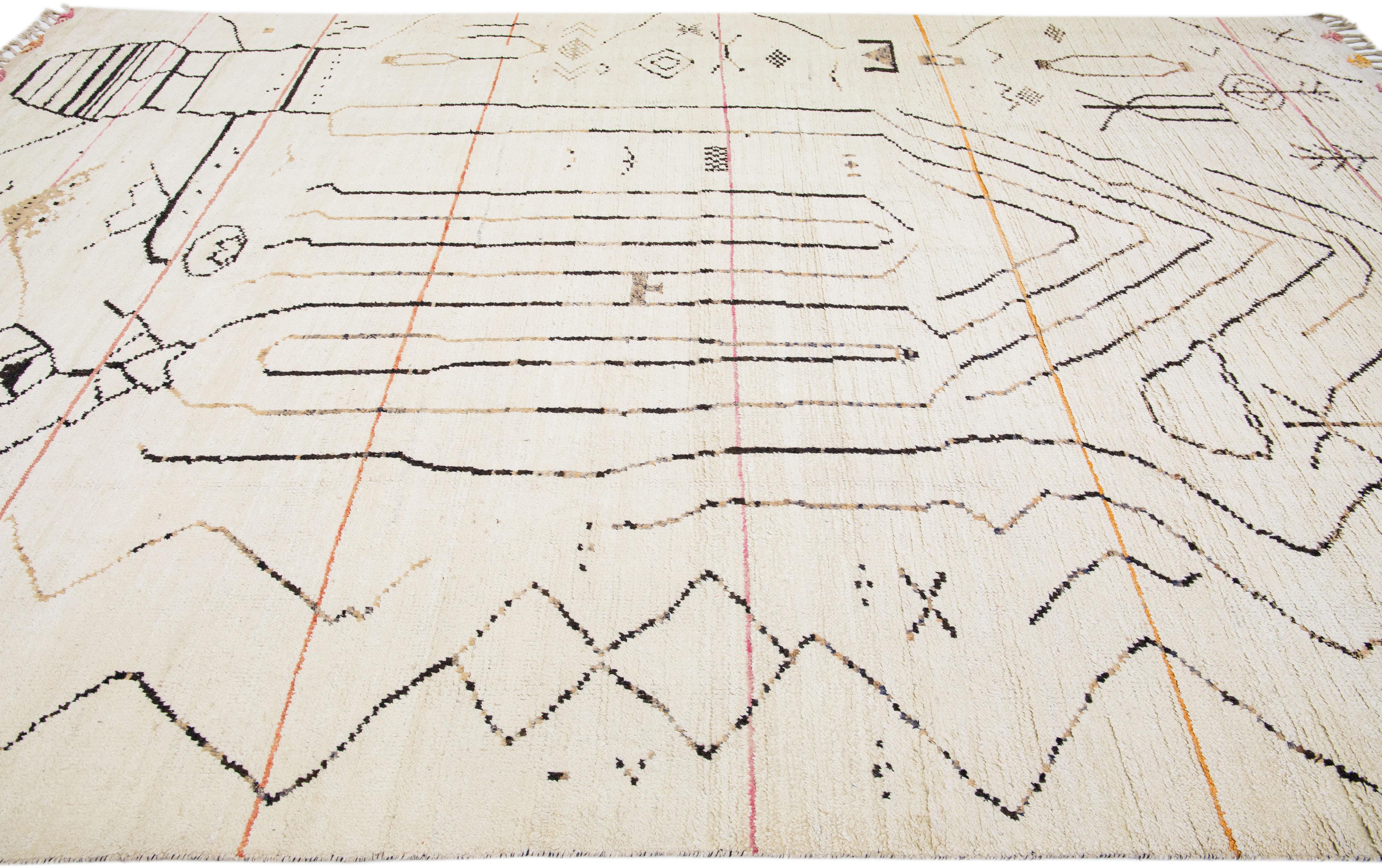 Modern Ivory Moroccan Berber Style Handmade Abstract Wool Rug For Sale