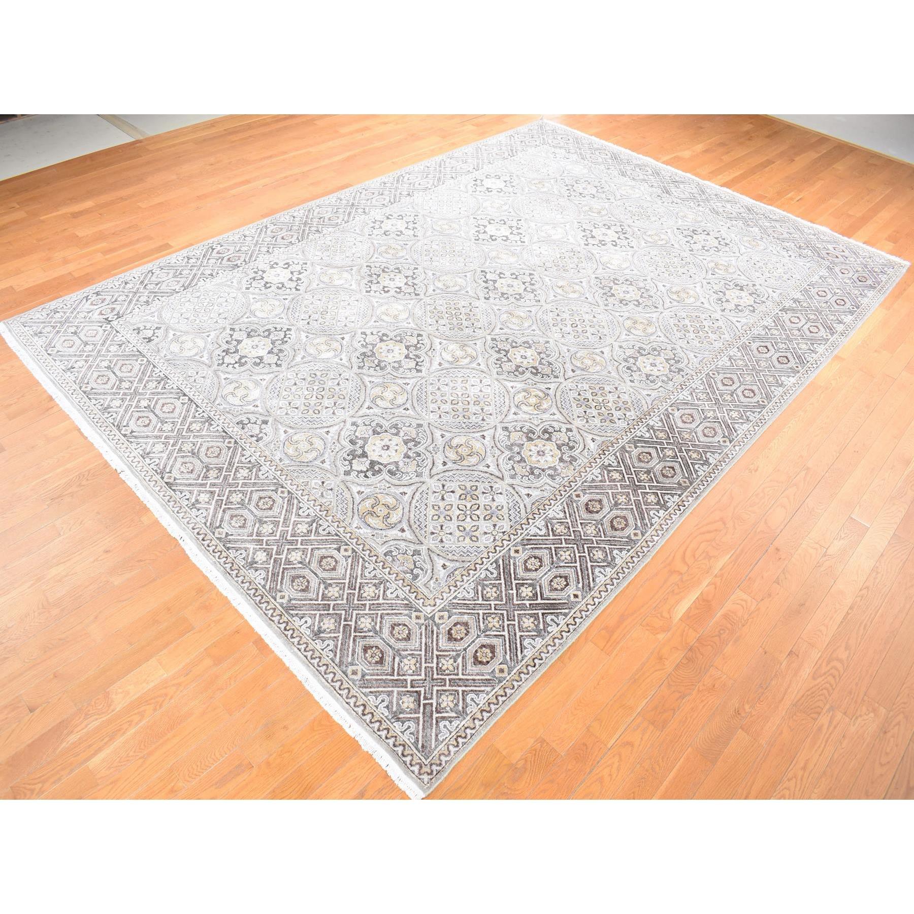 Indien Tapis oriental noué à la main, en soie et laine texturée ivoire à motif moghol 10'1