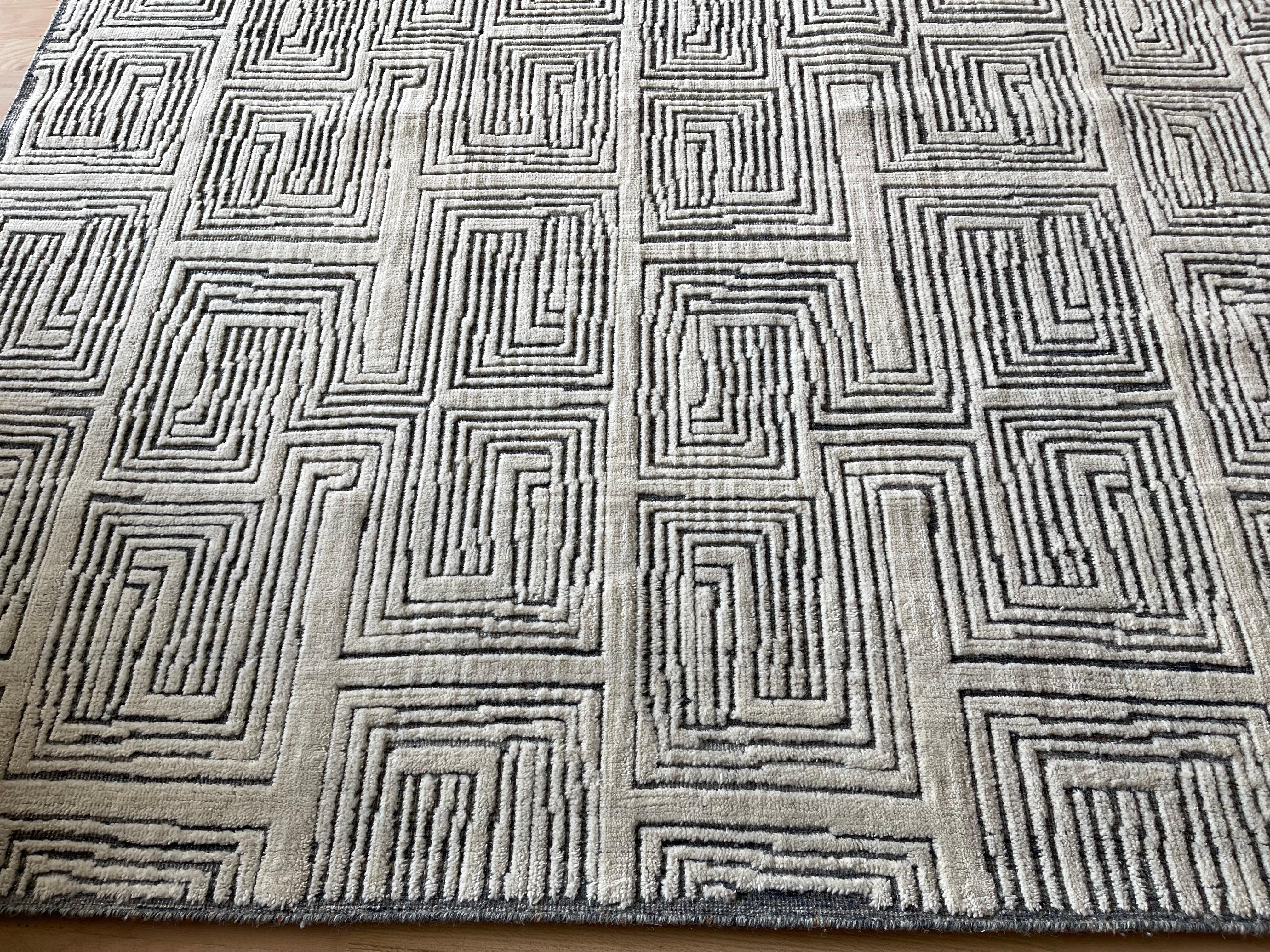 Tappeto per l'area Maze Moroccan Design Avorio e Blu In condizioni Nuovo in vendita a West Hollywood, CA