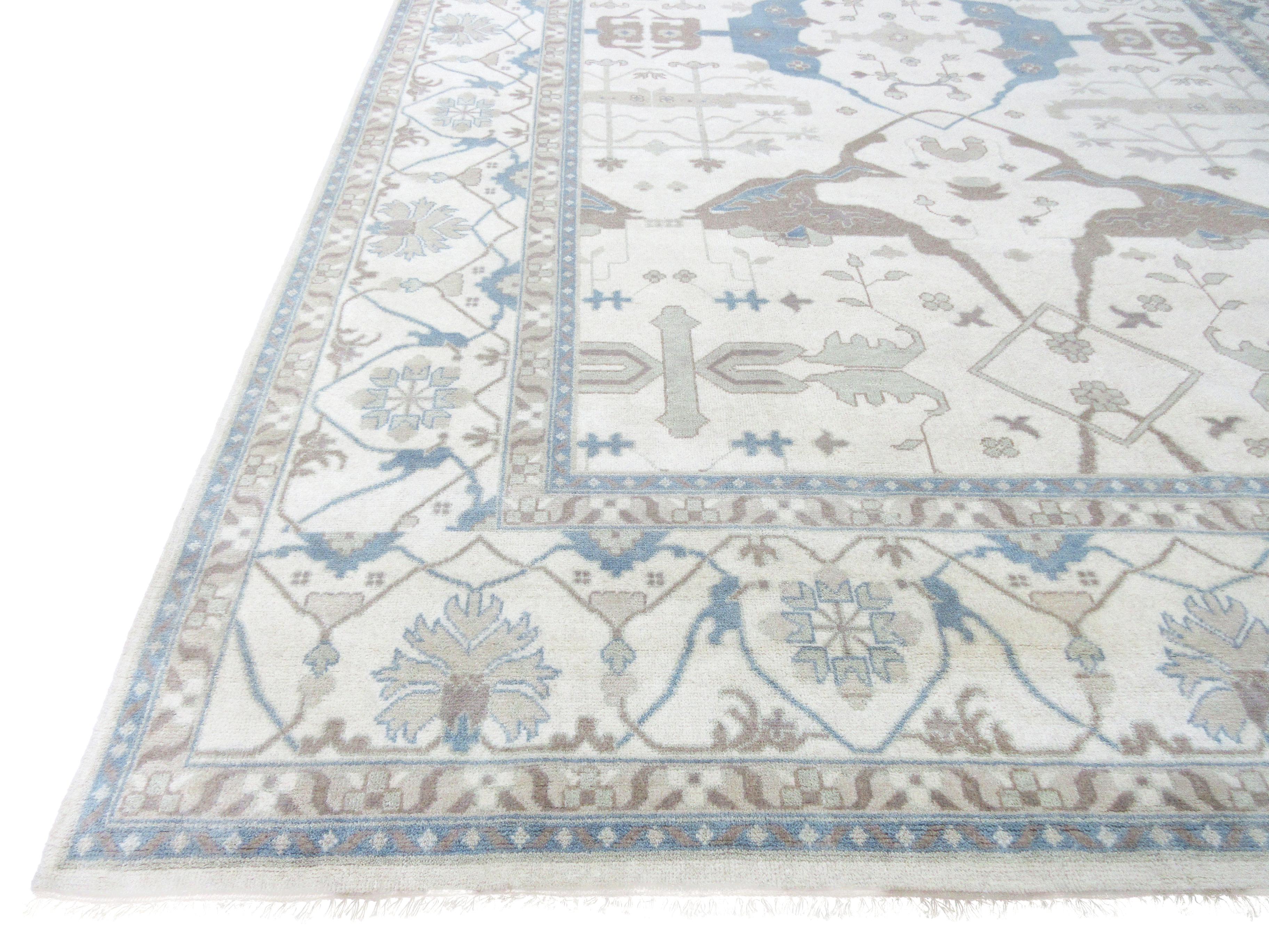 Ivory Oushak Area Rug In New Condition For Sale In Laguna Hills, CA