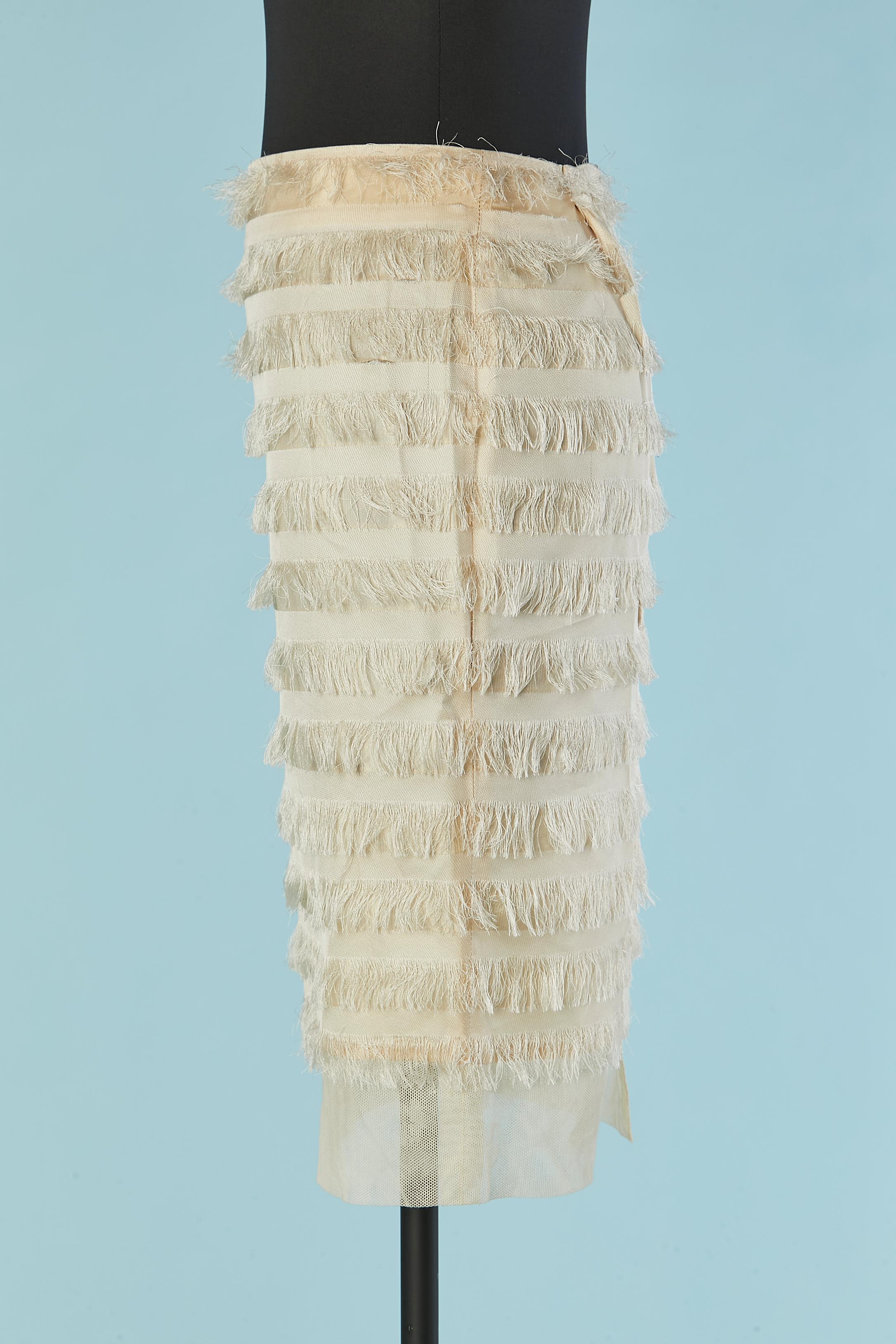 Ivory pencil skirt with thread fringes and tulle edge Balenciaga In Excellent Condition For Sale In Saint-Ouen-Sur-Seine, FR