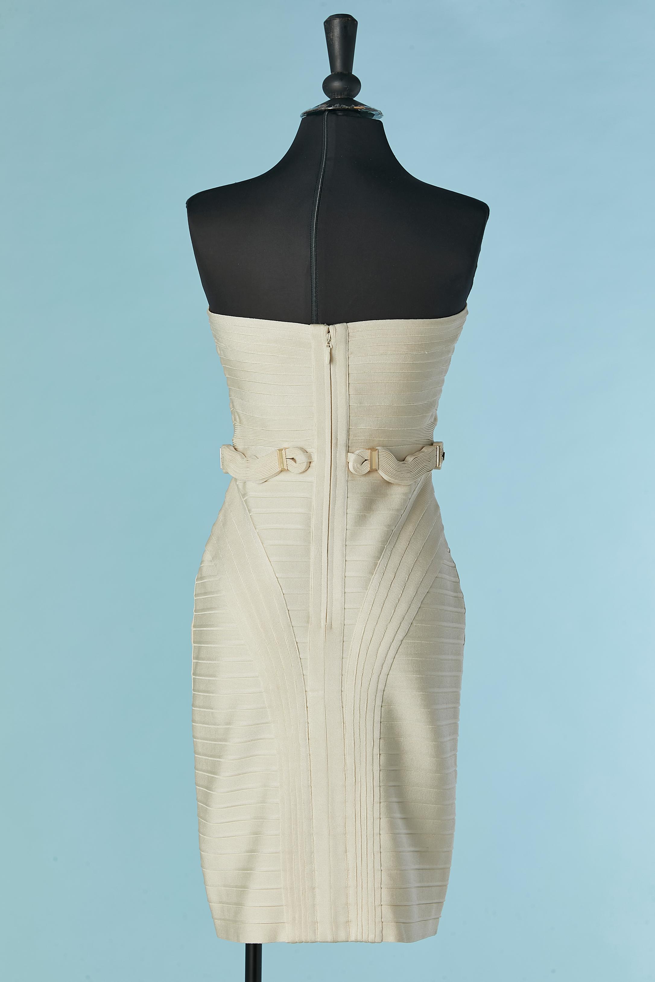 Abito bustier in jersey di rayon avorio con cintura Hervé Léger NUOVO con etichetta in vendita 1
