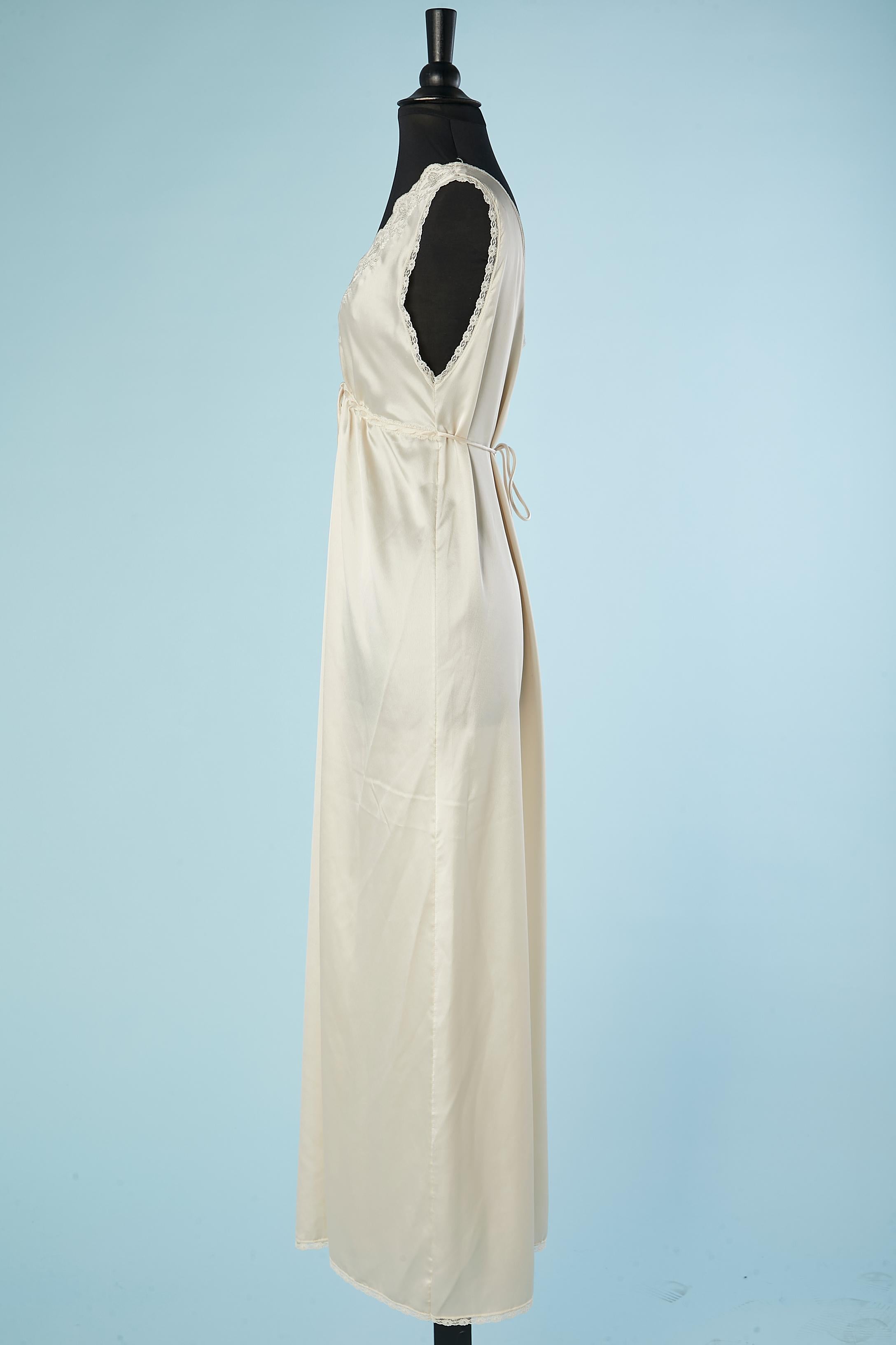 Ivory Robe and nightgown with lace Miss Dior Paris New-York  6