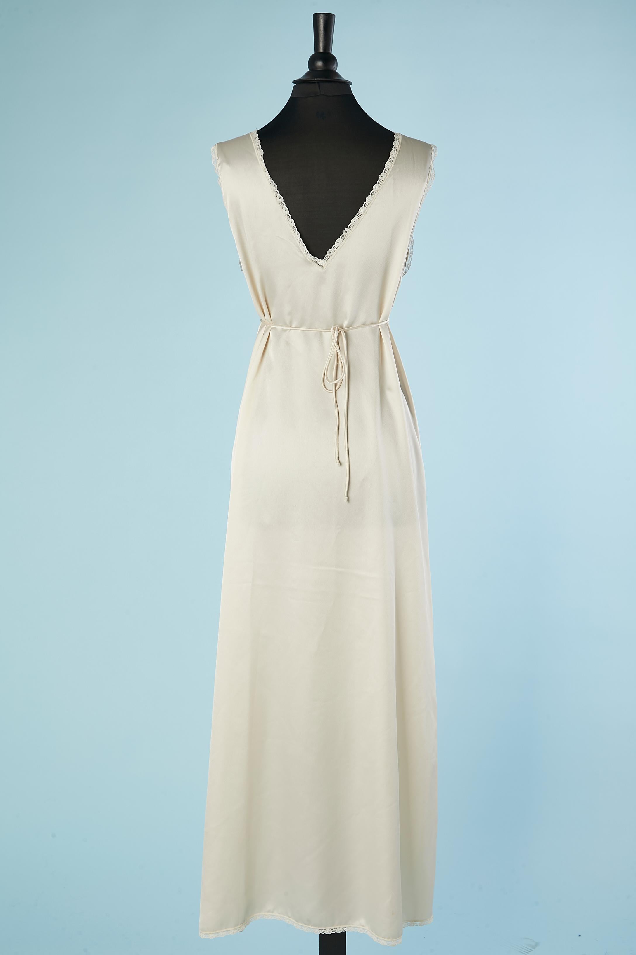 Ivory Robe and nightgown with lace Miss Dior Paris New-York  7