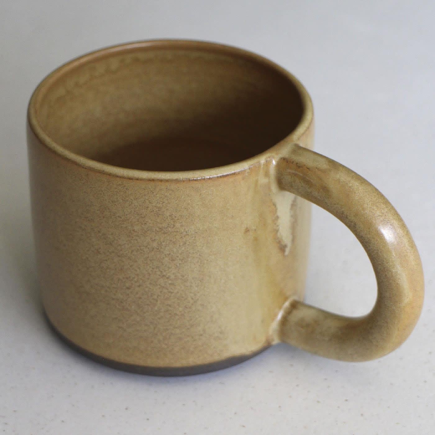 Elfenbeinfarbener Satz von 4 Teetassen  (Keramik) im Angebot