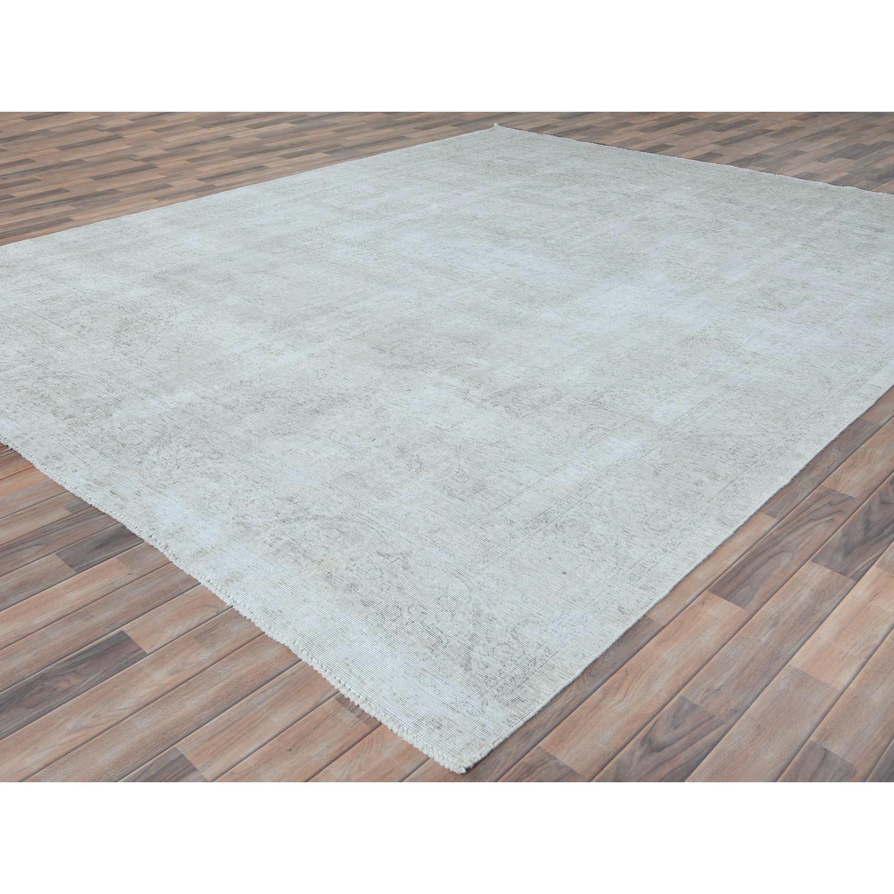 Ivory Shabby Chic Worn Wool Hand Knotted Vintage Persian Tabriz Distressed Rug In Good Condition For Sale In Carlstadt, NJ