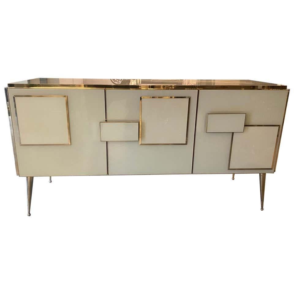 Fait main Buffet ivoire trois portes en vente