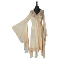 Ivory silk and lace negligée with extra long sleeves Lippé Soeurs Circa 1930