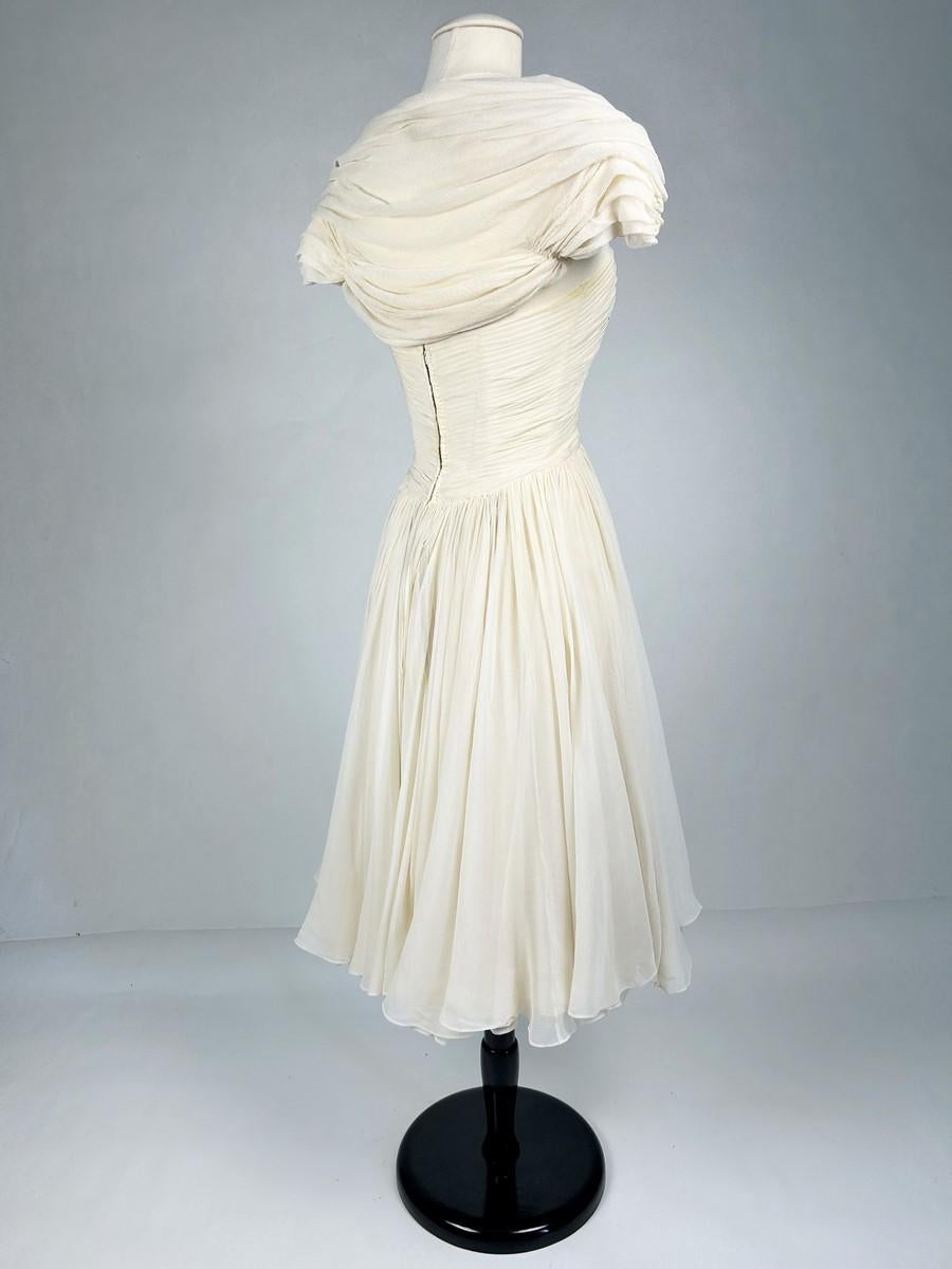 Ivory silk crepe party or ceremony Couture dress - France Circa 1970 For Sale 6