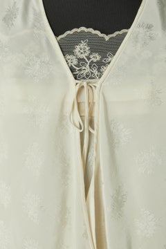 Ivory silk jacquard boléro and nightgown ensemble LIRABIS Circa 1970's