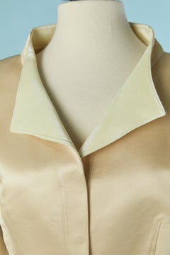 Elfenbeinfarbener Einreiher aus Seide mit Gürtel und Schnalle THIERRY MUGLER COUTURE