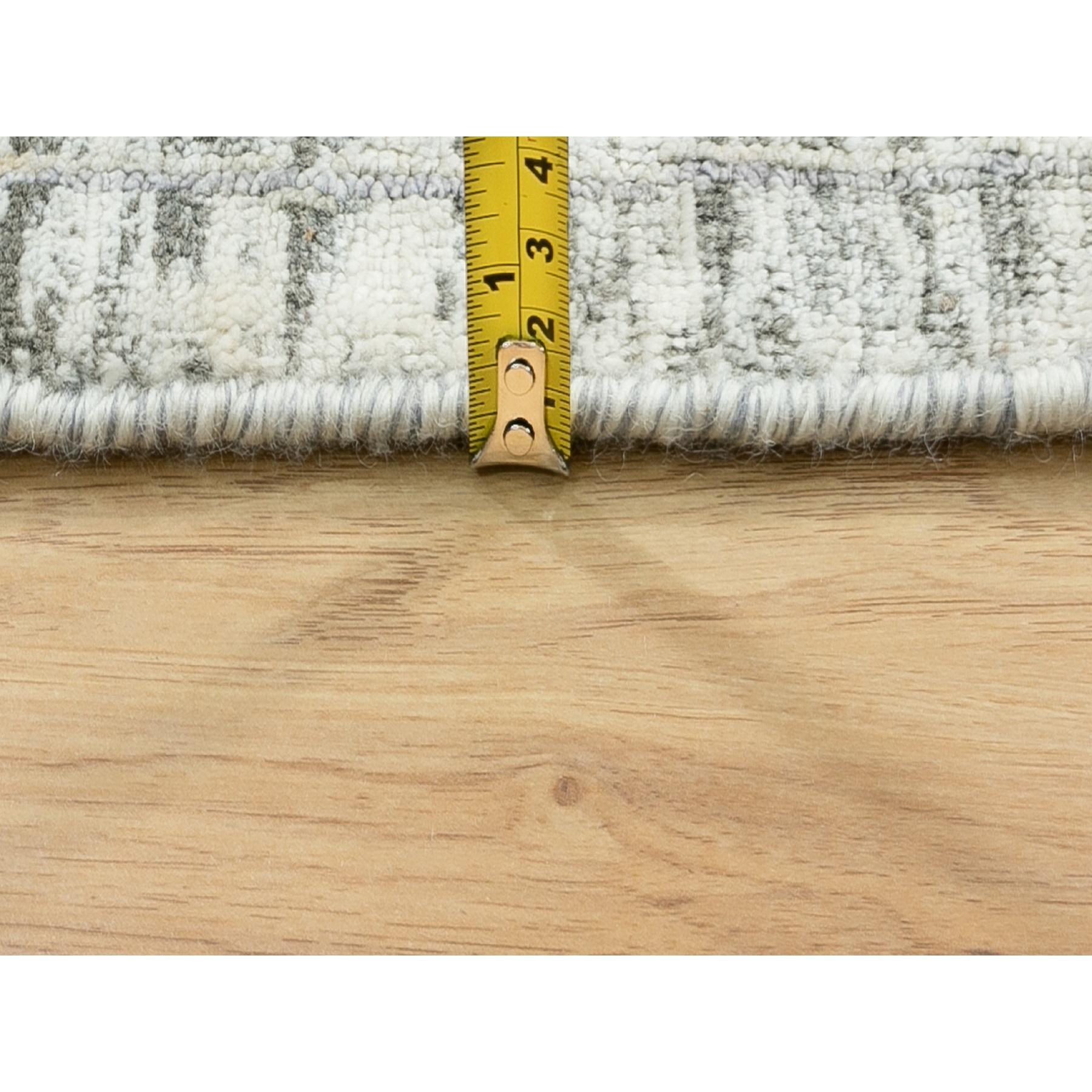 Tappeto rotondo orientale Tabriz in seta avorio e lana testurizzata annodato a mano 12' x 12' in vendita 4