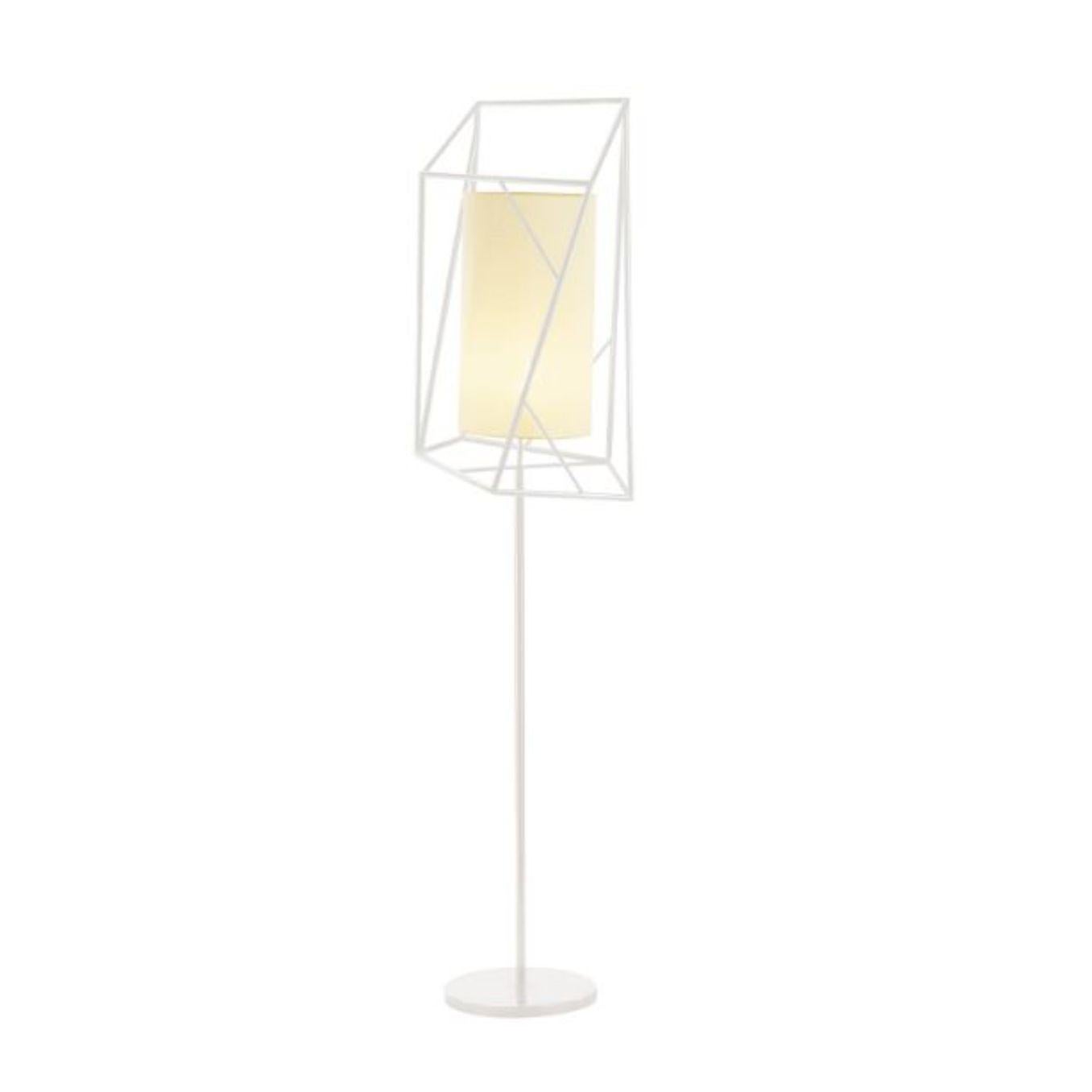 Ivory star floor lamp by Dooq.
Dimensions: W 45 x D 45 x H 170 cm.
Materials: lacquered metal, polished or satin metal.
Abat-jour: linen
Also available in different colors and materials.

Information:
230V/50Hz
E27/1x20W
