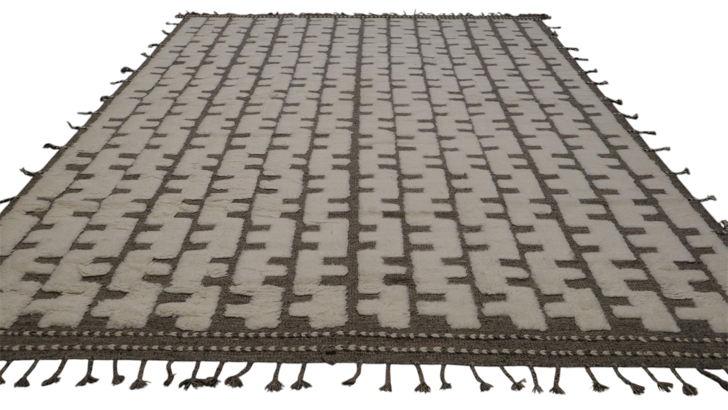 Ivory Taupe Geometric Patterned  Wool Rug 9'1''x12' For Sale 1