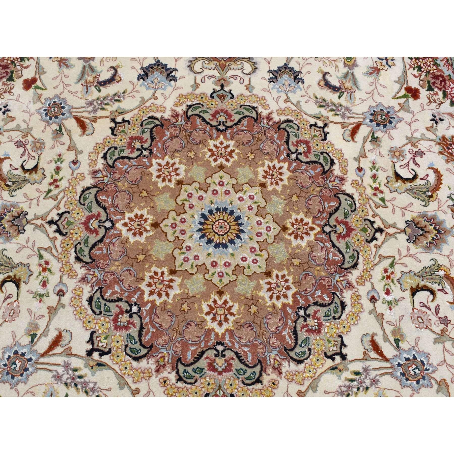 Ivory Used Persian Tabriz 400 KPSI Wool-Silk Hand Knotted In Perfect Shape Rug 3