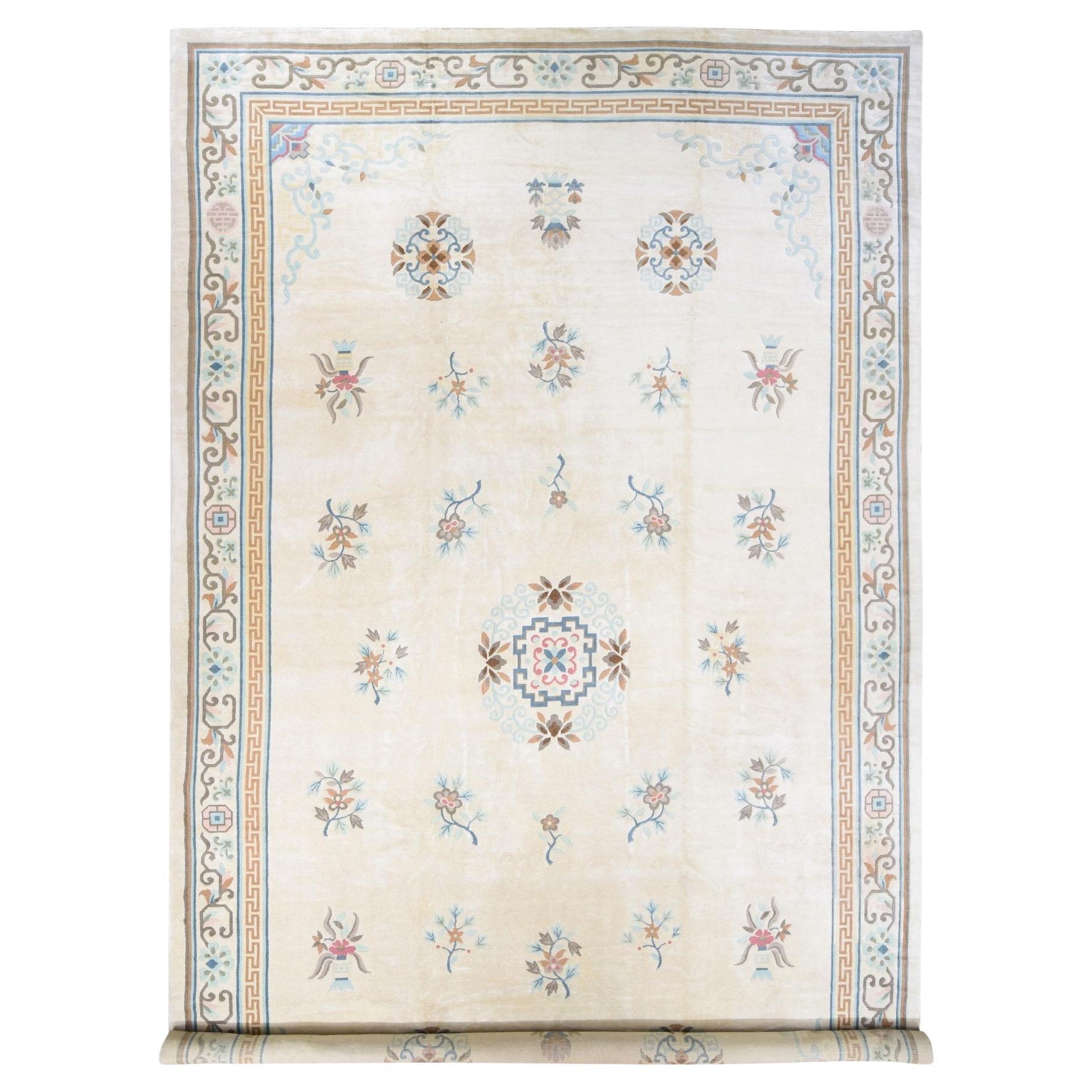Ivory Vintage Chinese Ming Dynasty Hand Knotted Full Pile XL Clean Pure Wool Rug For Sale