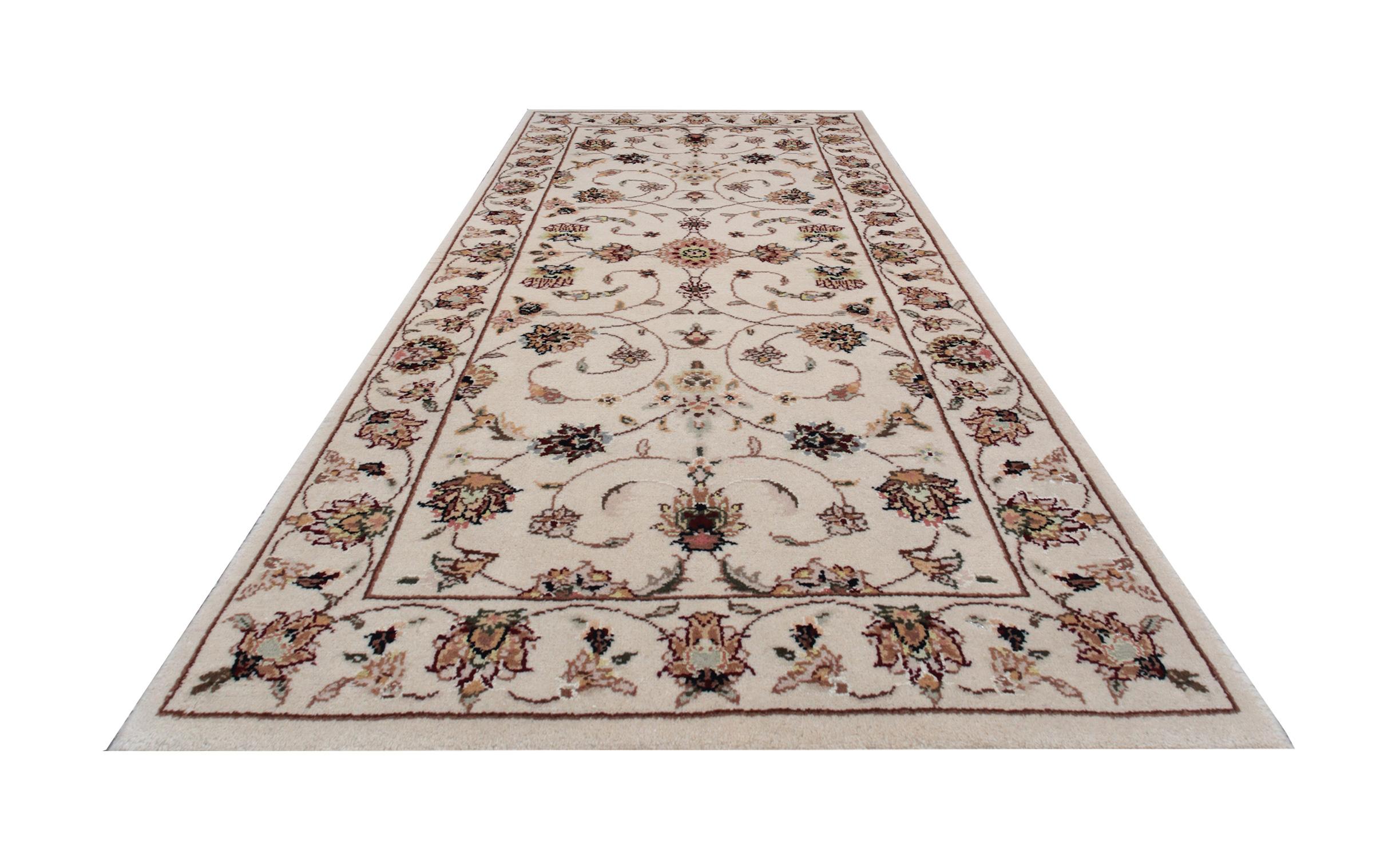 Agra Ivory Rug Cream Handmade Rug, Hand Knotted Oriental Carpet for Sale For Sale
