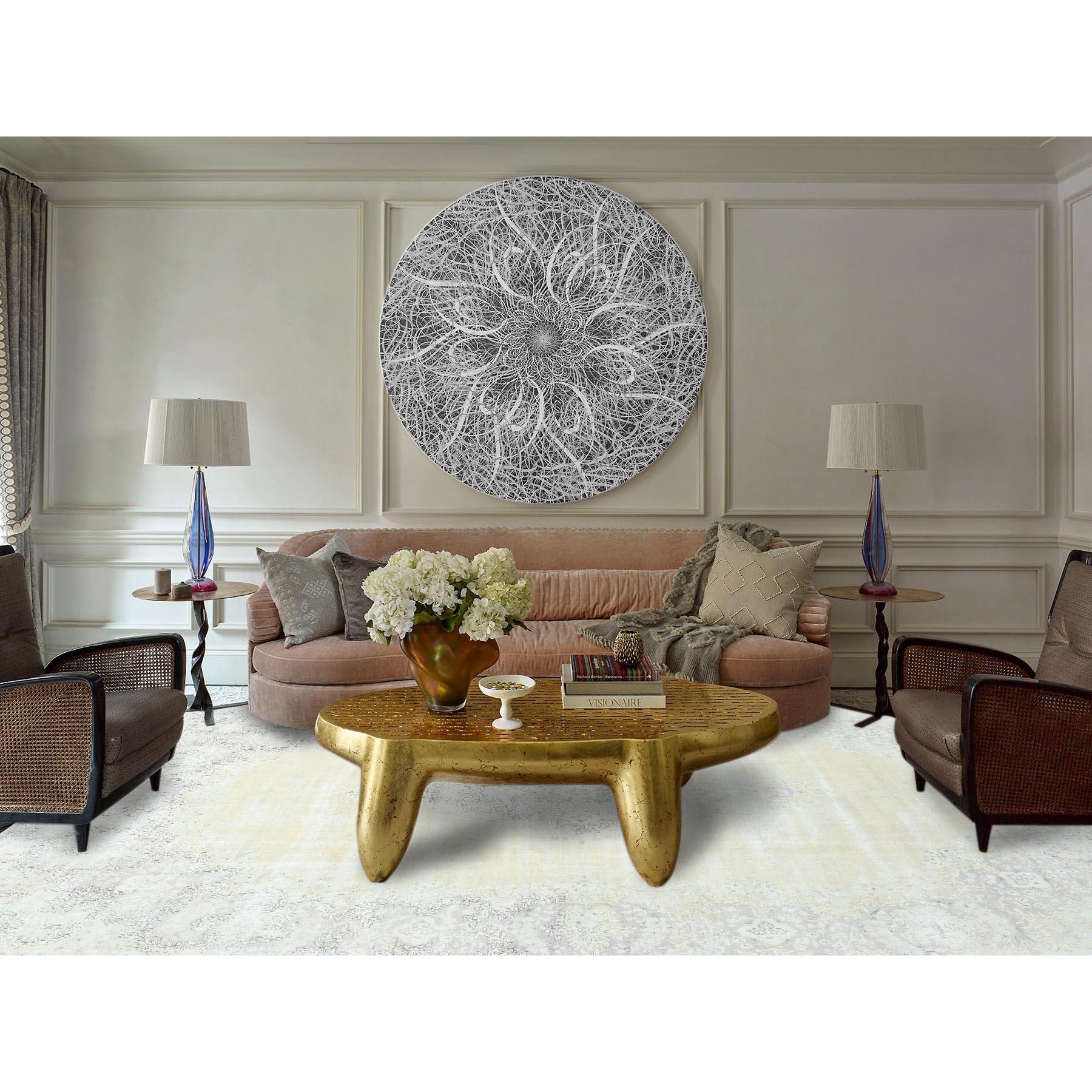 Ce fabuleux tapis noué à la main a été créé et conçu pour une résistance et une durabilité accrues. Ce tapis a été fabriqué à la main pendant des semaines selon la méthode traditionnelle qui est utilisée pour faire des
Taille exacte du tapis en