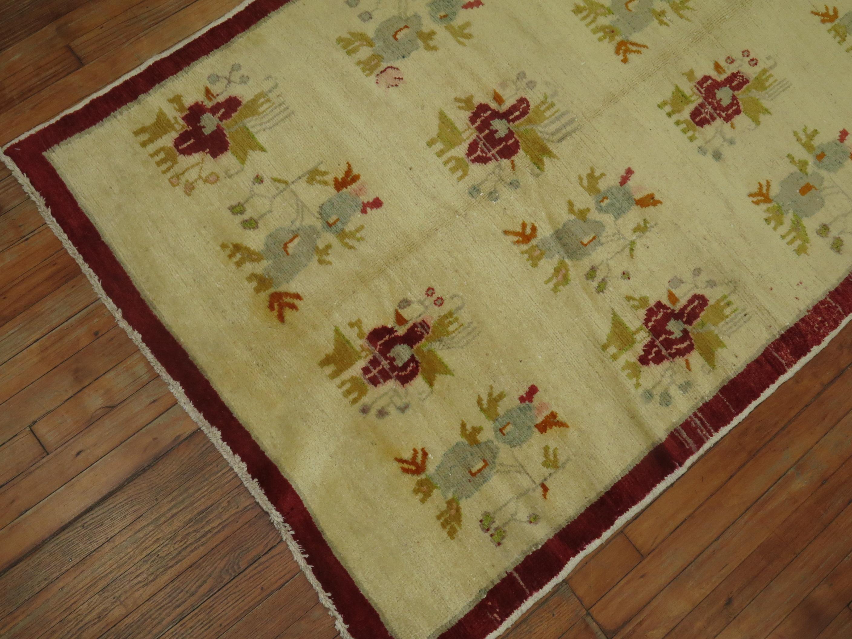 Türkischer Vintage-Teppich in Elfenbein (Arts and Crafts) im Angebot